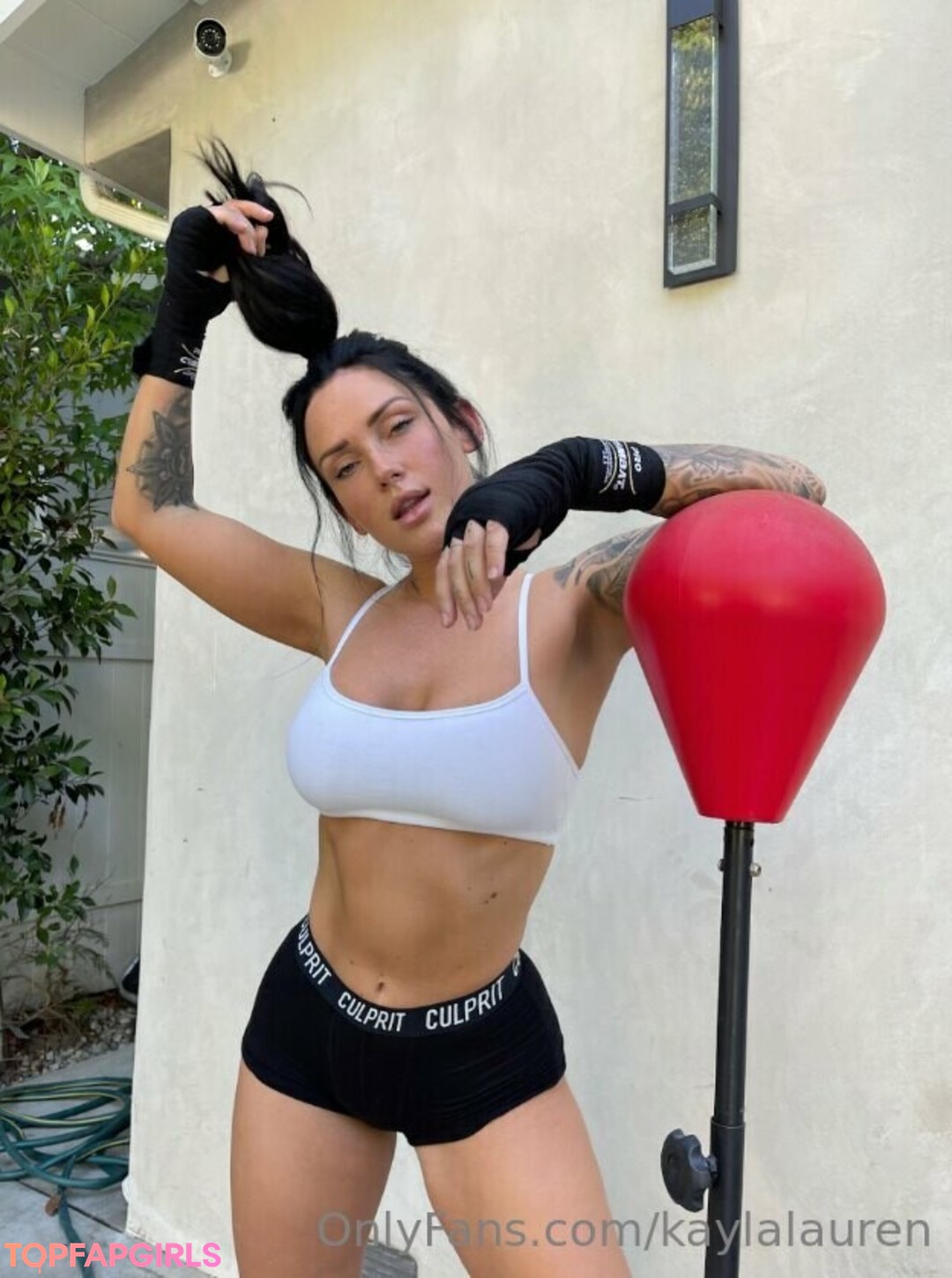 Naakte gelekte OnlyFans-foto van Kayla Lauren #30