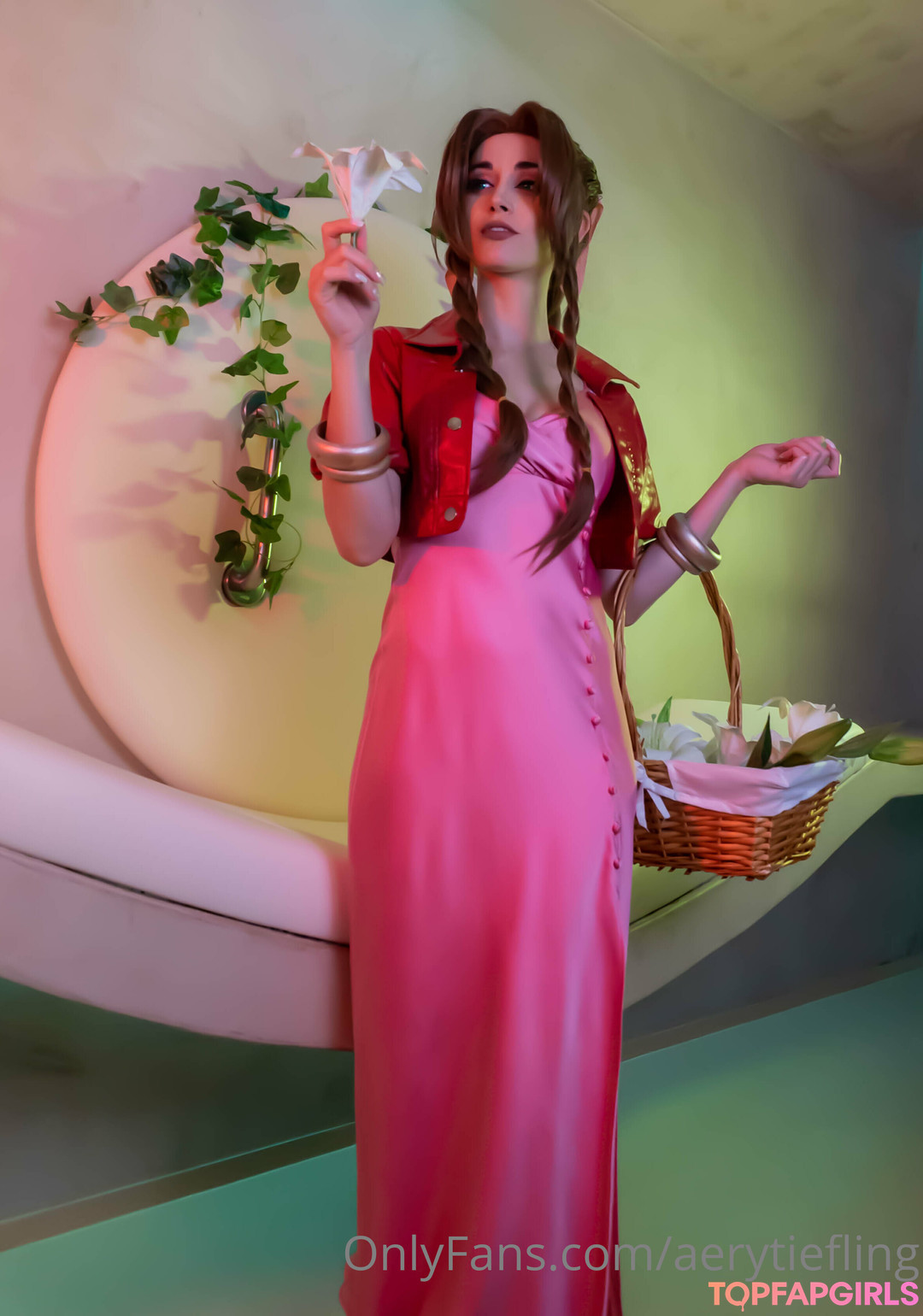 Naakte gelekte OnlyFans-foto van Aery Tiefling #136