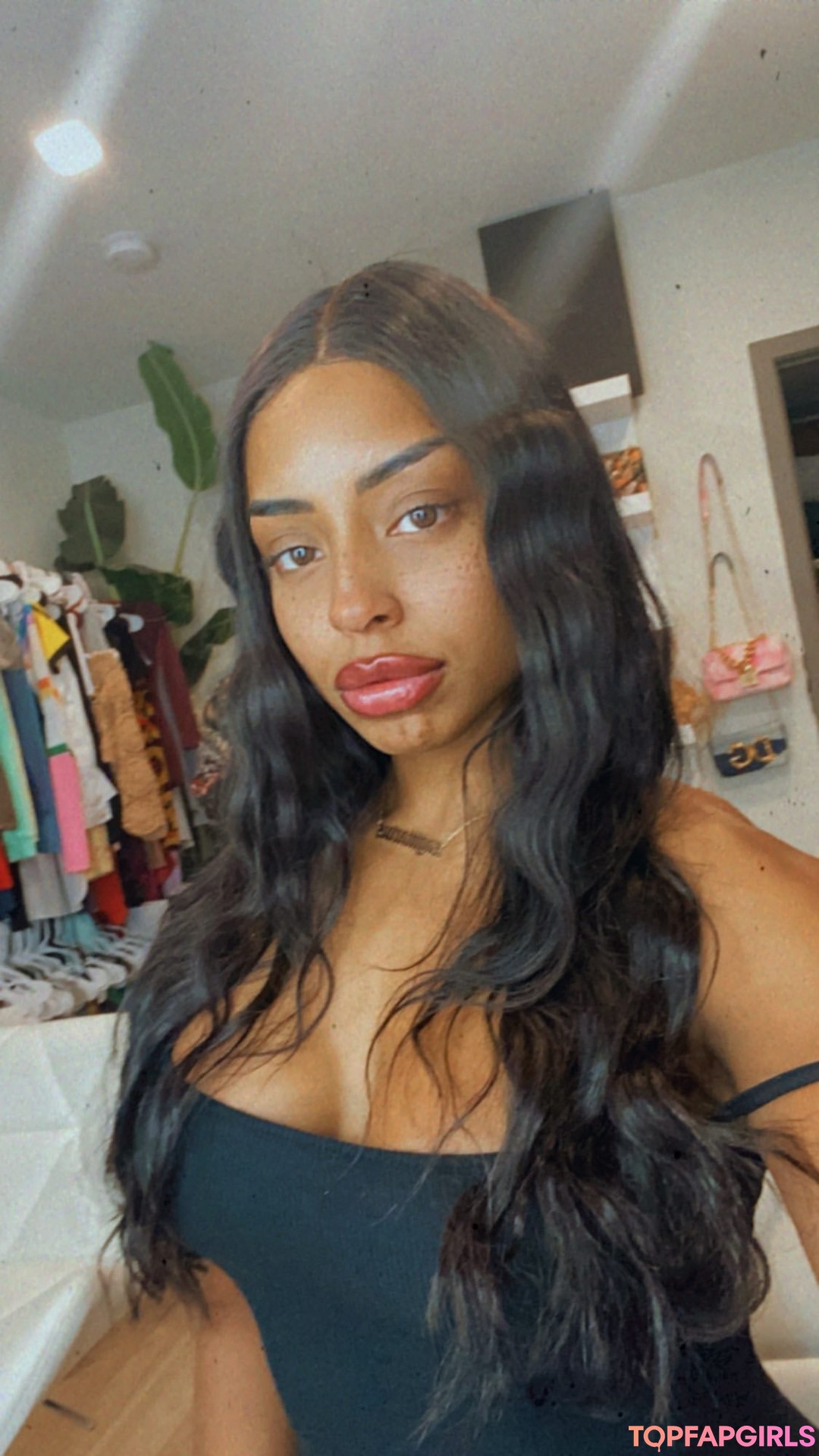 Naakte gelekte OnlyFans-foto van Qimmah Russo #578