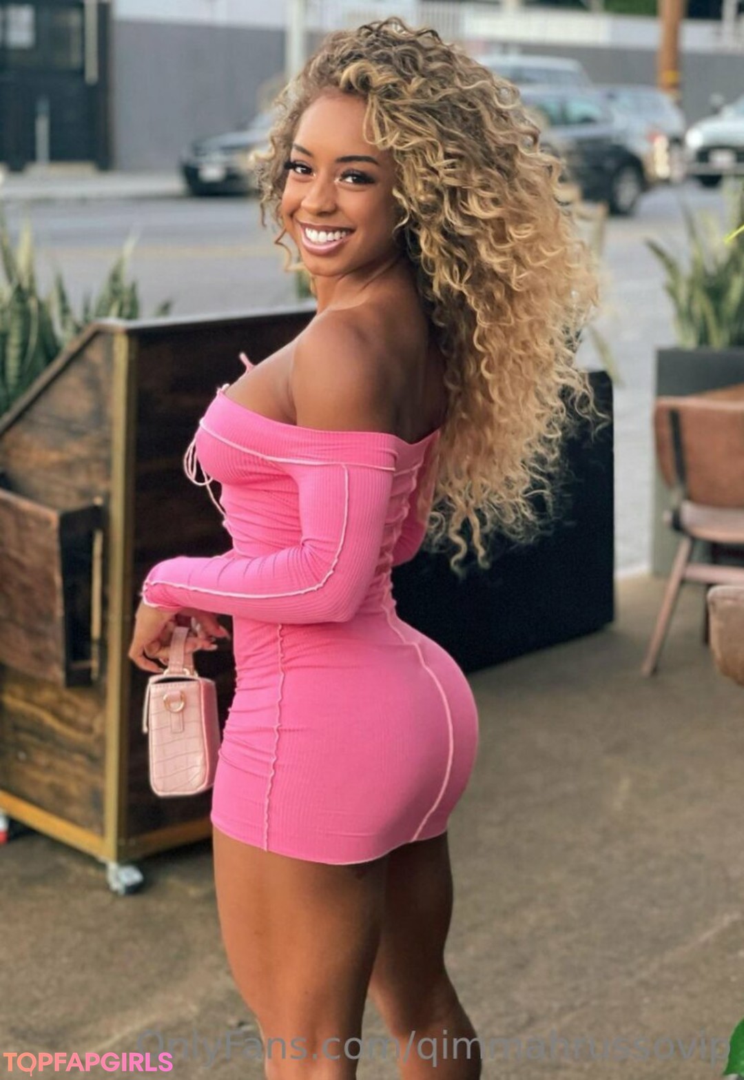 Naakte gelekte OnlyFans-foto van Qimmah Russo #883