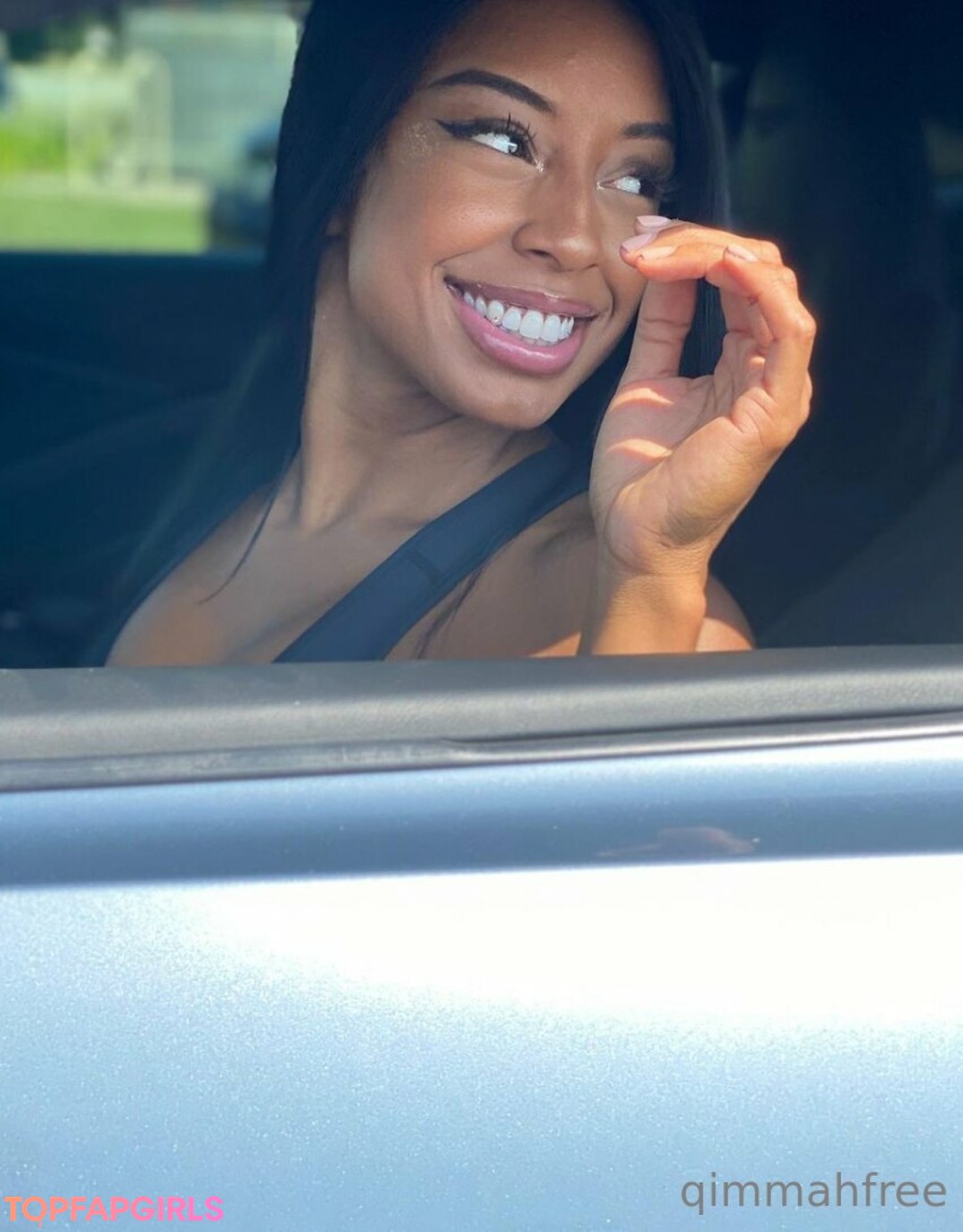 Naakte gelekte OnlyFans-foto van Qimmah Russo #933