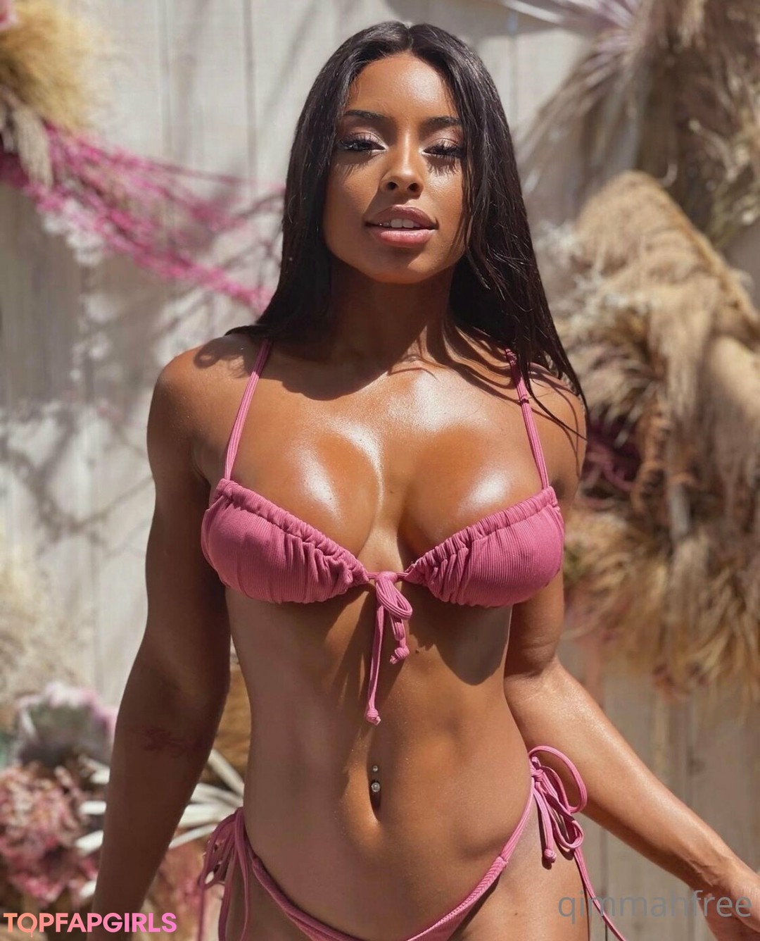 Naakte gelekte OnlyFans-foto van Qimmah Russo #192