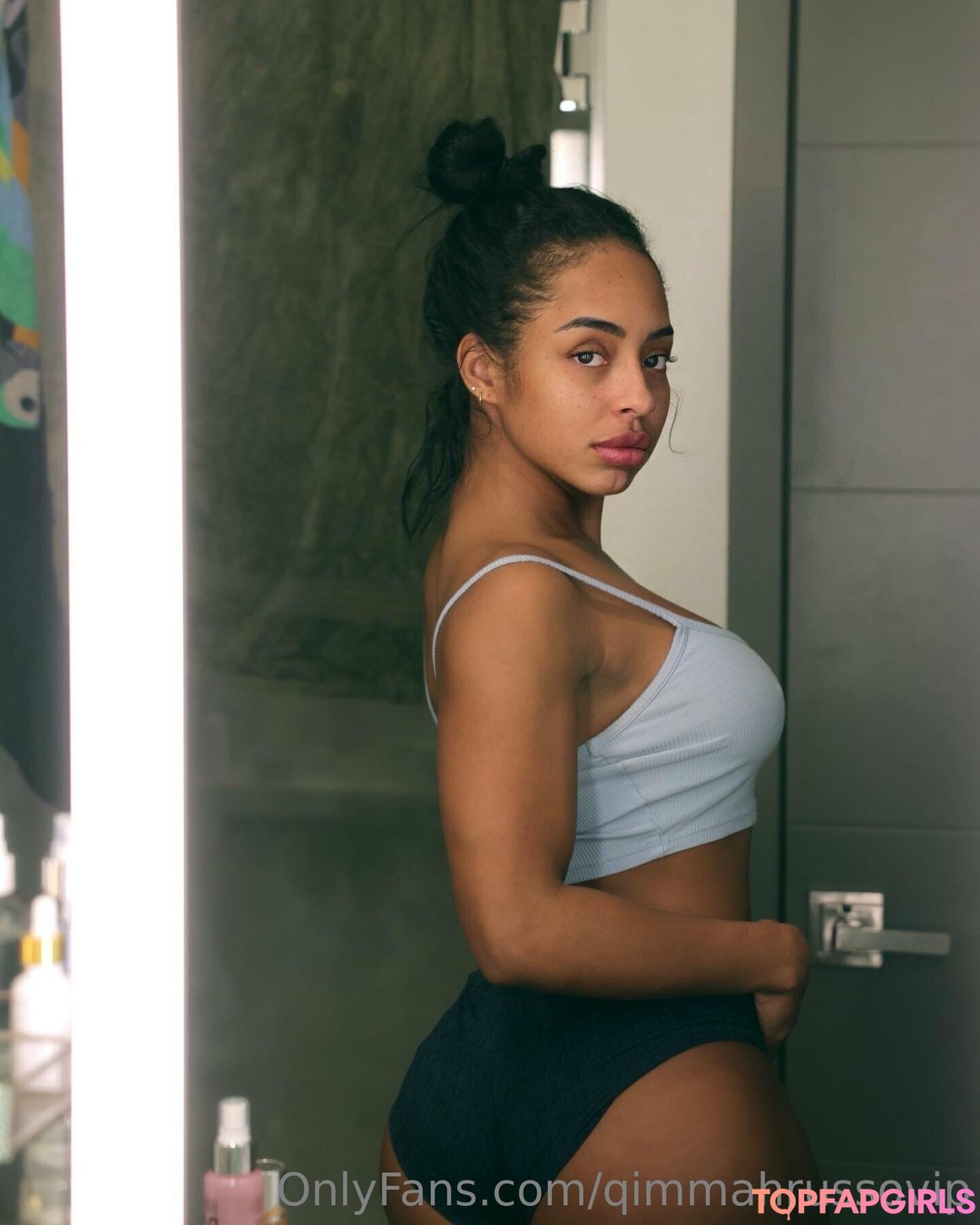 Naakte gelekte OnlyFans-foto van Qimmah Russo #305