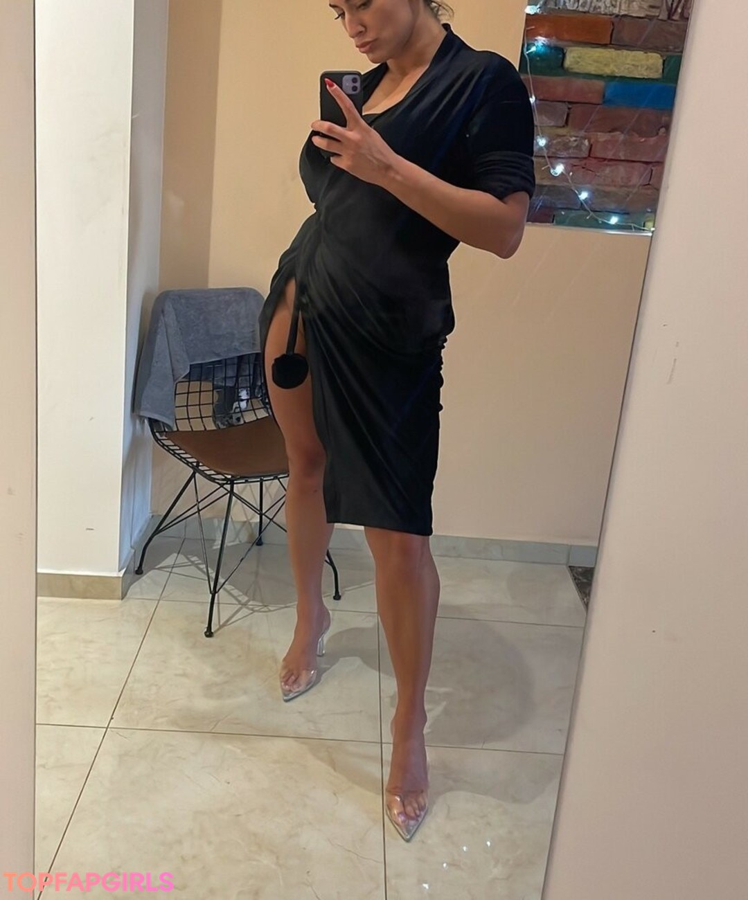 Naakte gelekte OnlyFans-foto van Giulia Daqna #150