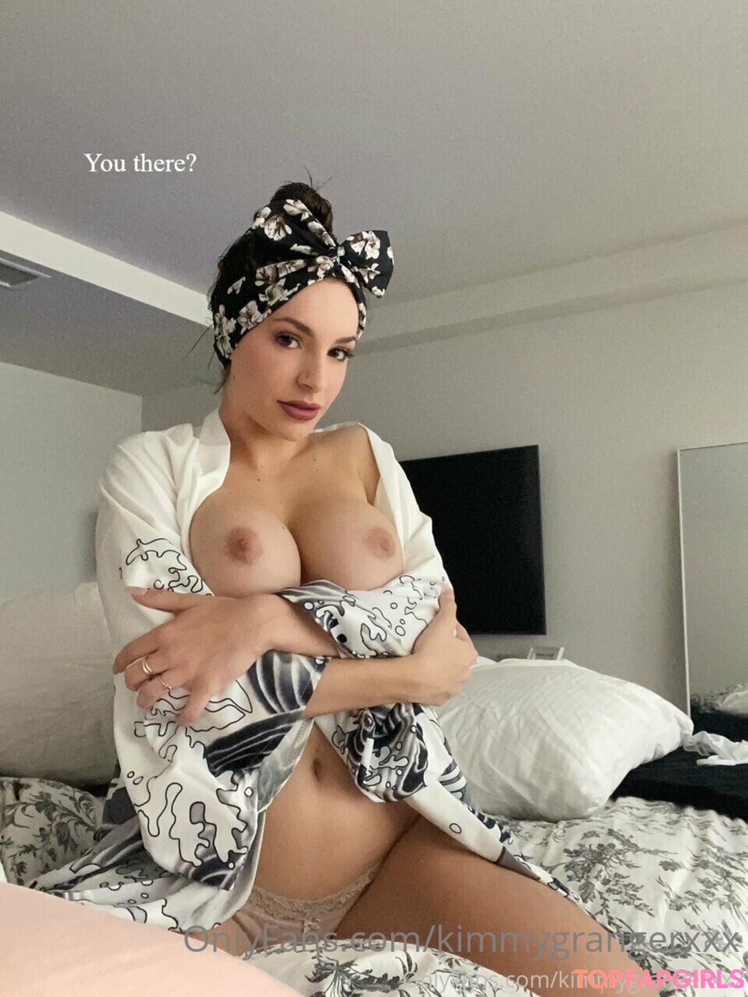 Naakte gelekte OnlyFans-foto van Kimmy Granger #529