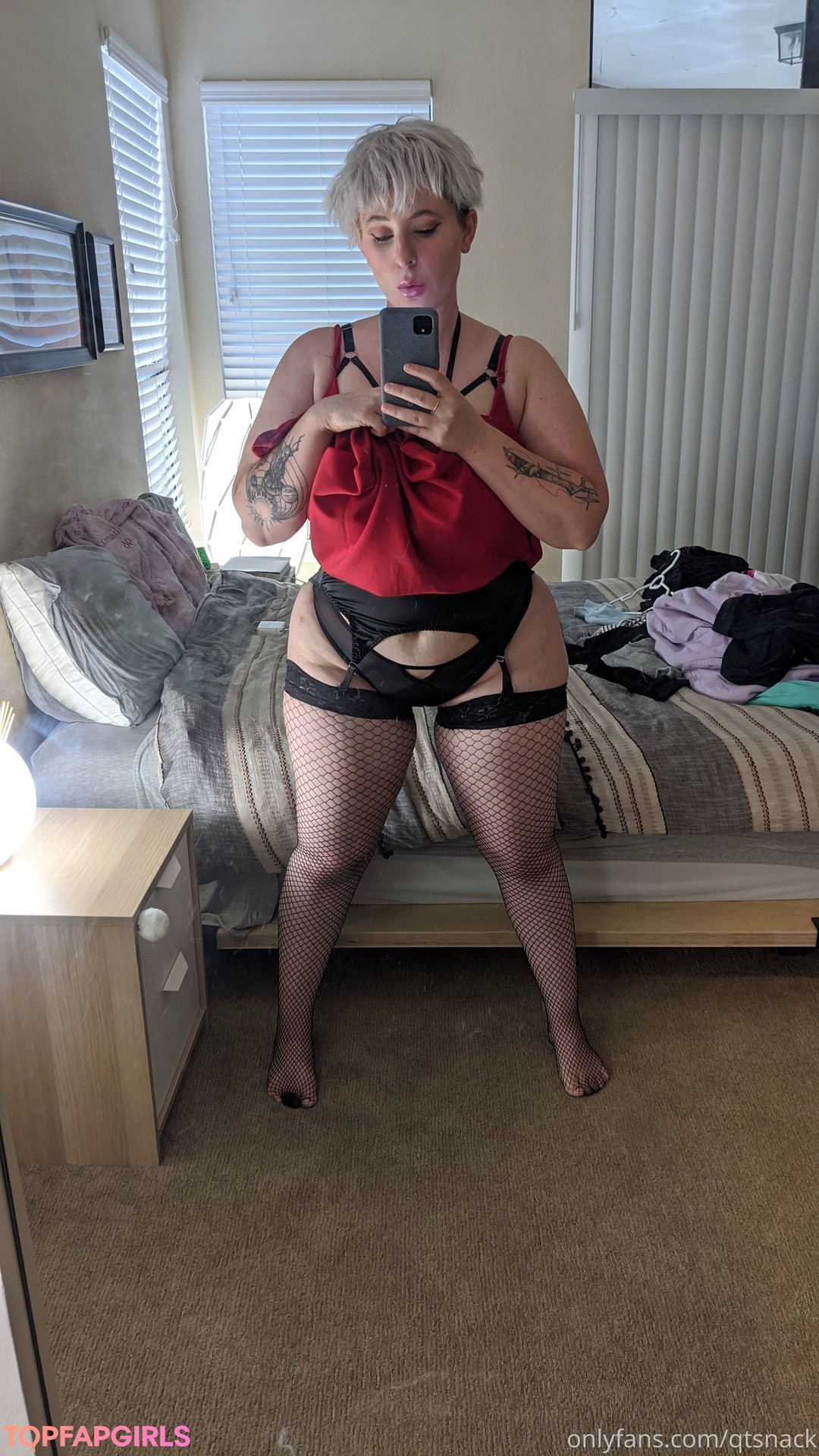 Naakte gelekte OnlyFans-foto van Qtsnack #101