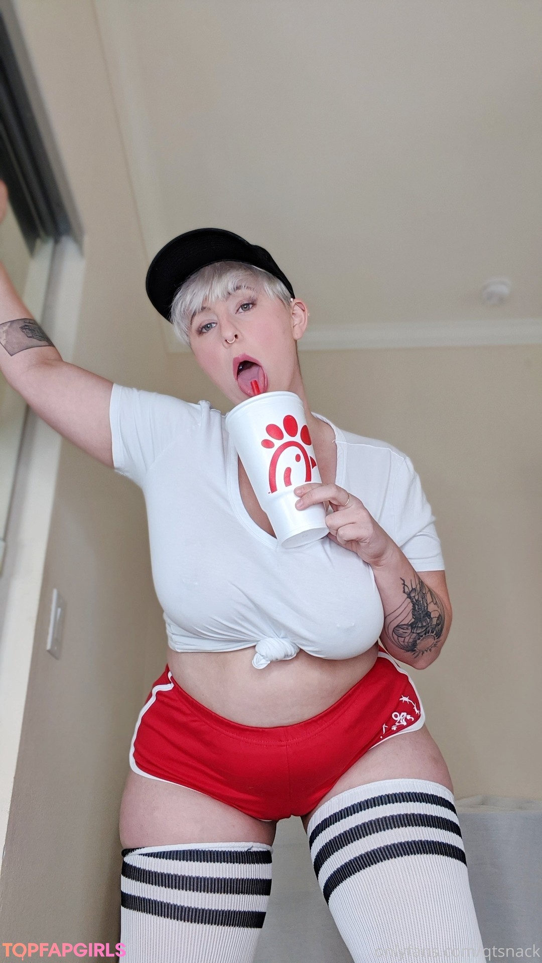 Naakte gelekte OnlyFans-foto van Qtsnack #132