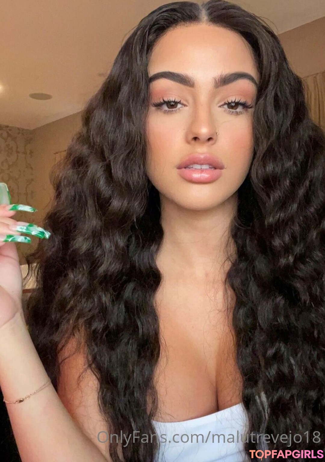 Naakte gelekte OnlyFans-foto van Malu Trevejo #428