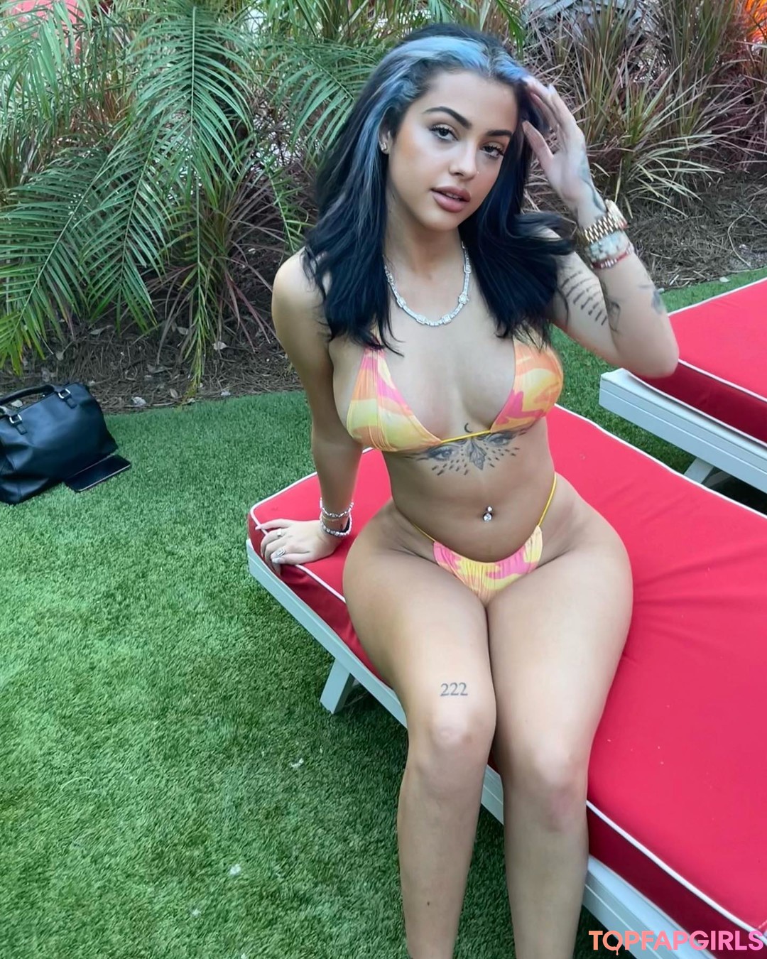 Naakte gelekte OnlyFans-foto van Malu Trevejo #737