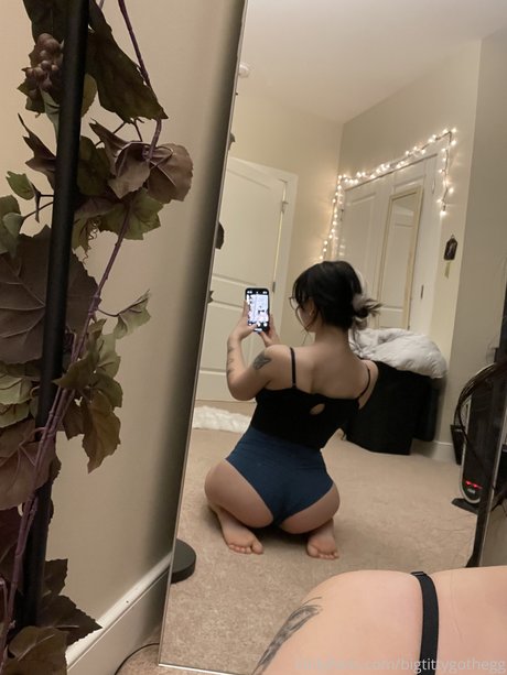 Big titty goth egg