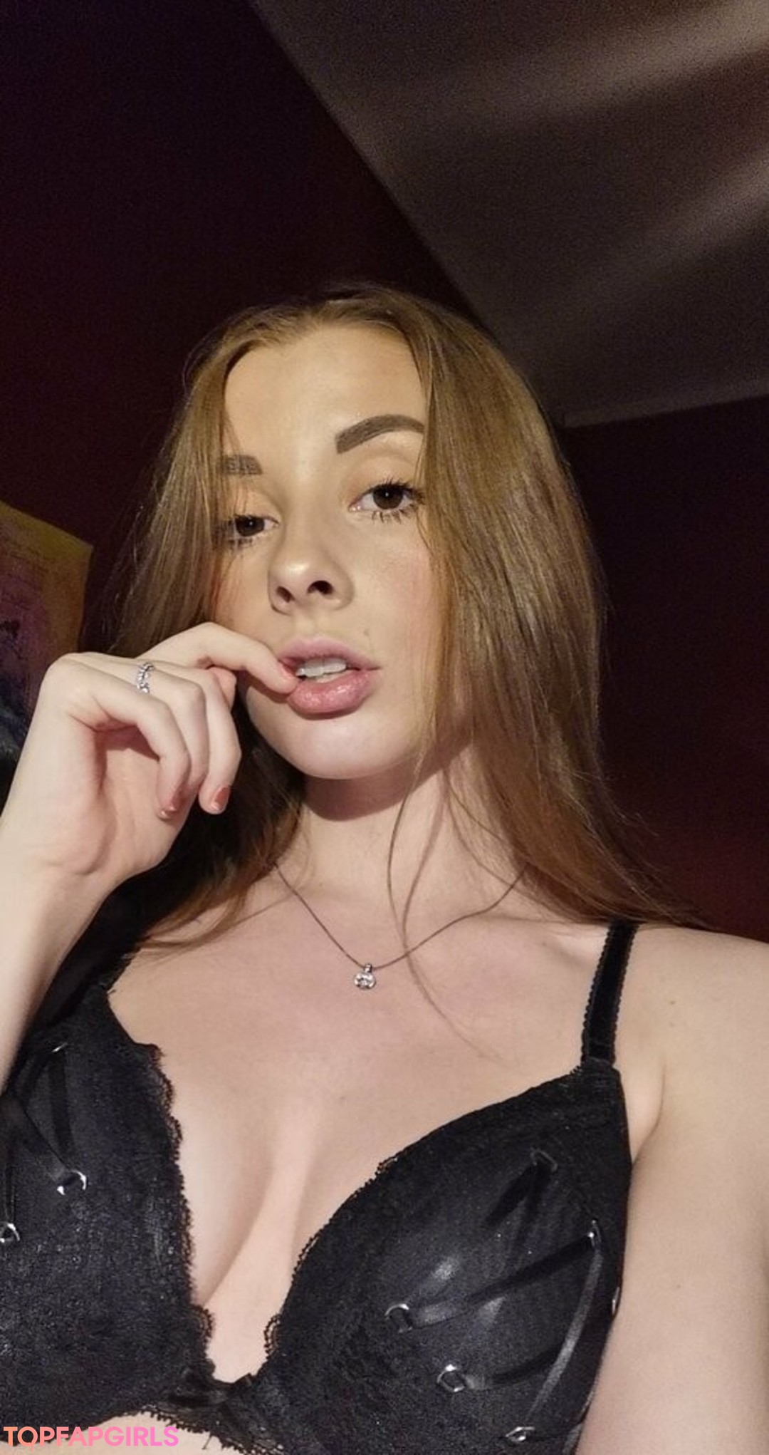 Naakte gelekte OnlyFans-foto van Damania #699
