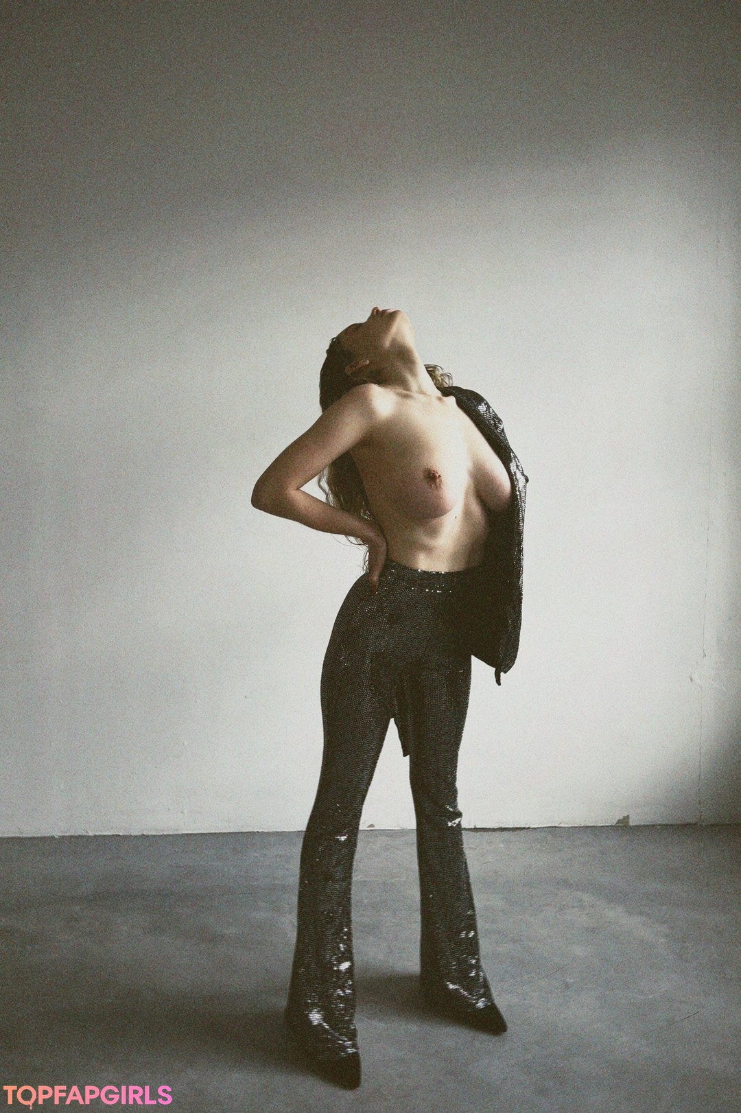 Naakte gelekte OnlyFans-foto van Mila Amour #669