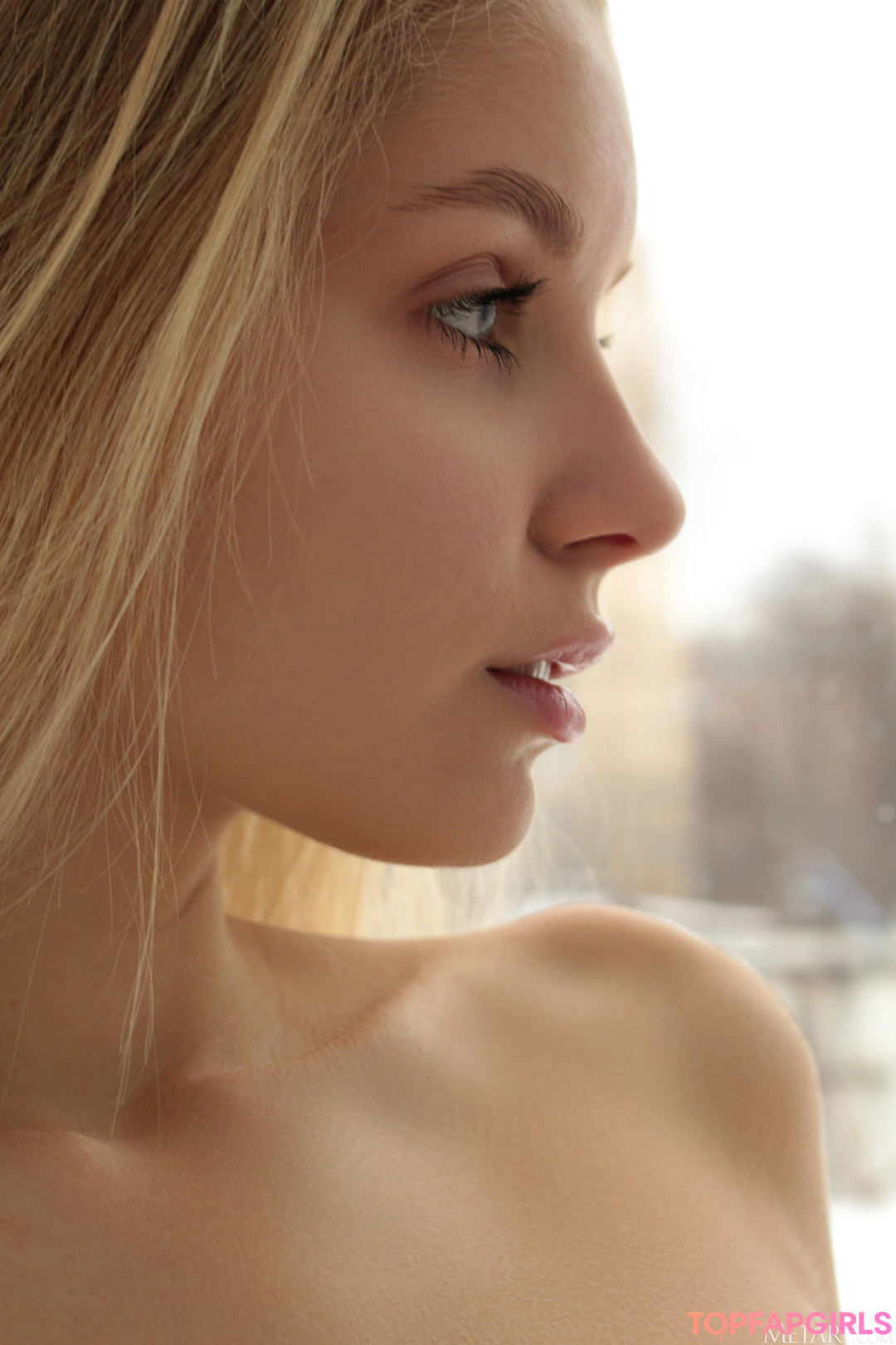 Naakte gelekte OnlyFans-foto van Mila Amour #100