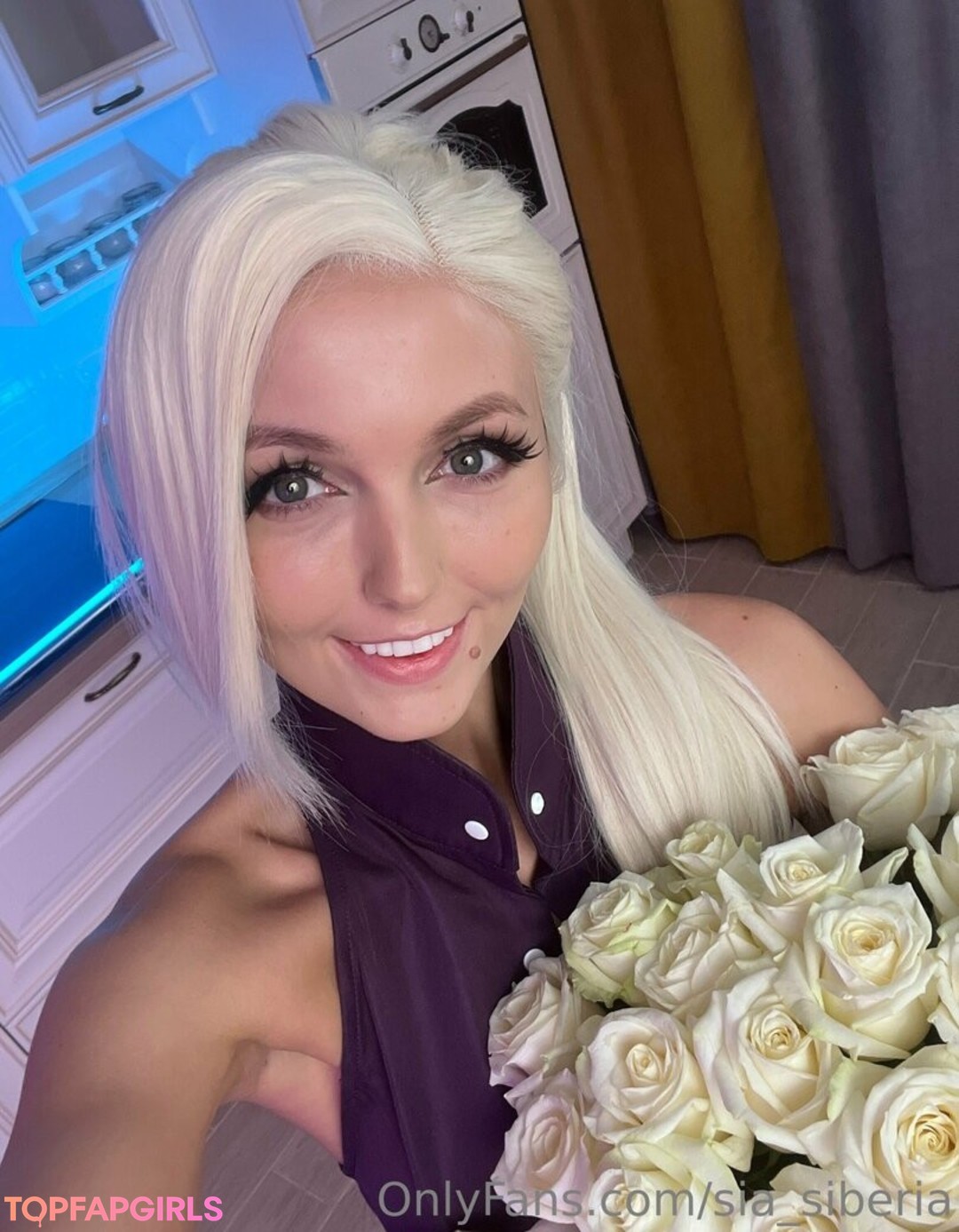 Naakte gelekte OnlyFans-foto van Sia Siberia #3132
