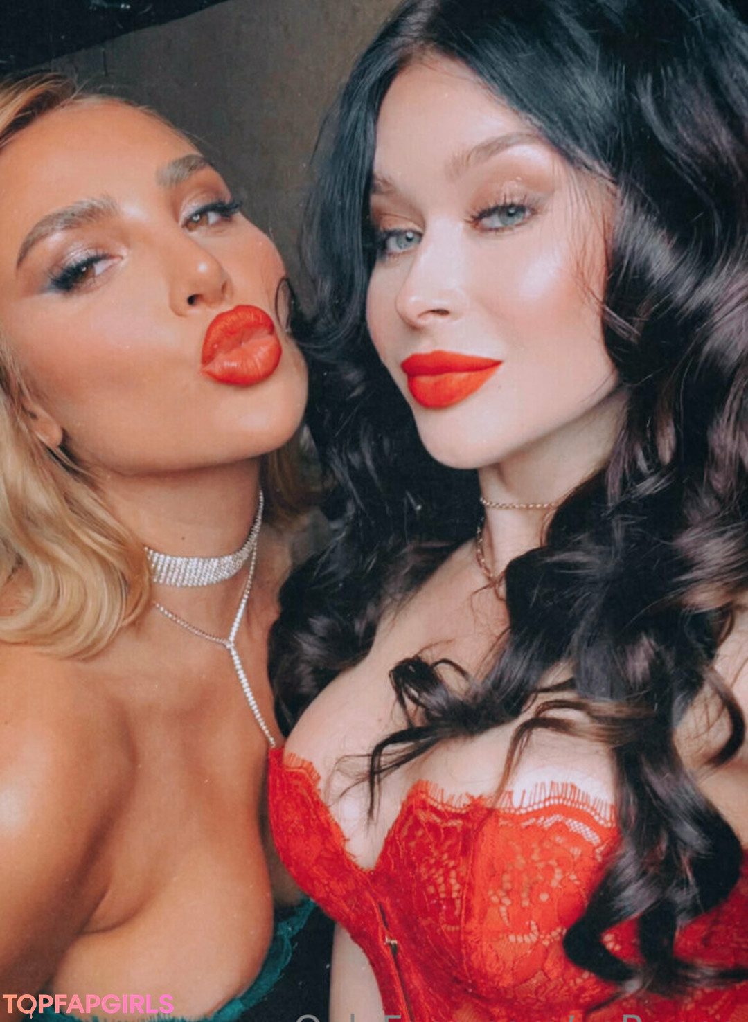 Naakte gelekte OnlyFans-foto van Renee Olstead #1379