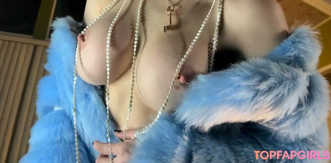 Naakte gelekte OnlyFans-foto van Renee Olstead #1770