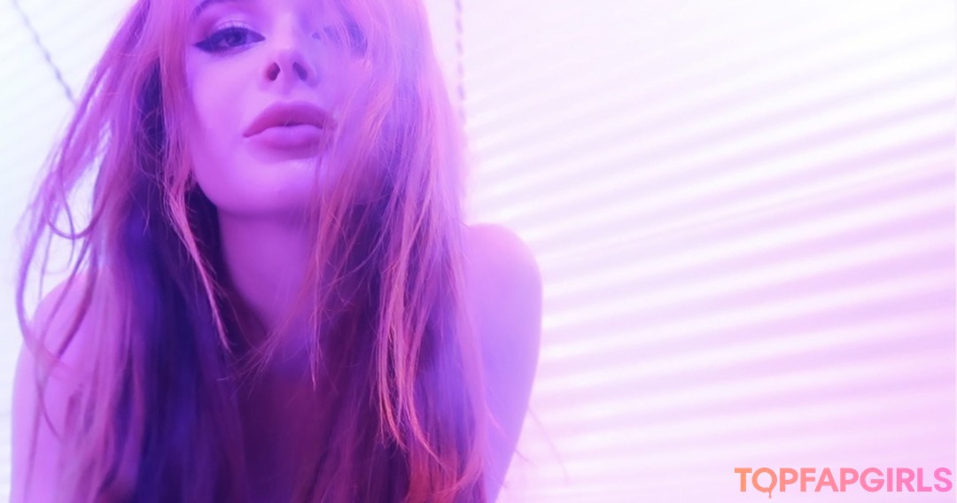 Naakte gelekte OnlyFans-foto van Renee Olstead #699