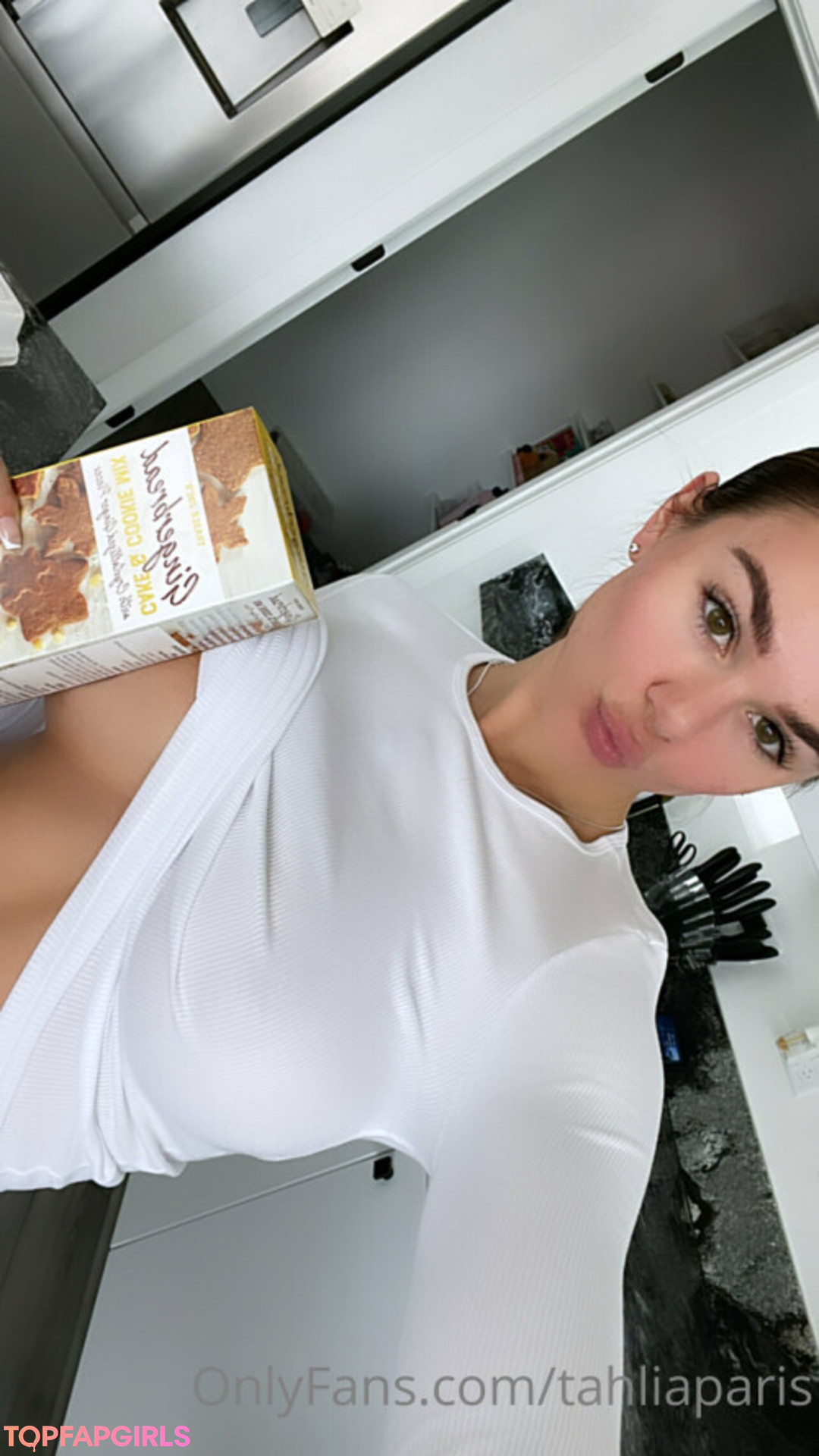 Naakte gelekte OnlyFans-foto van Tahlia Paris #62
