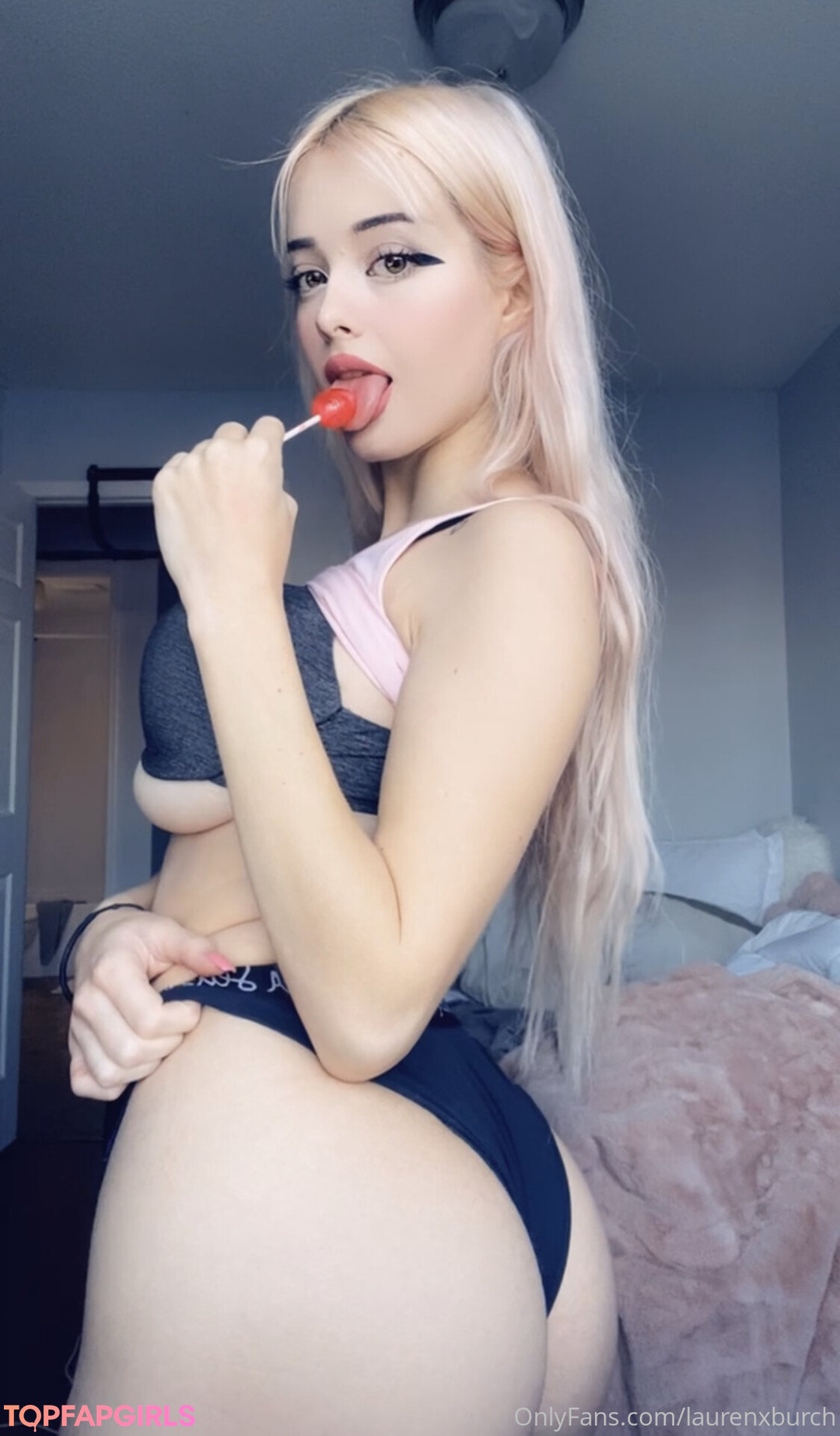 Naakte gelekte OnlyFans-foto van Burch Twins #1261