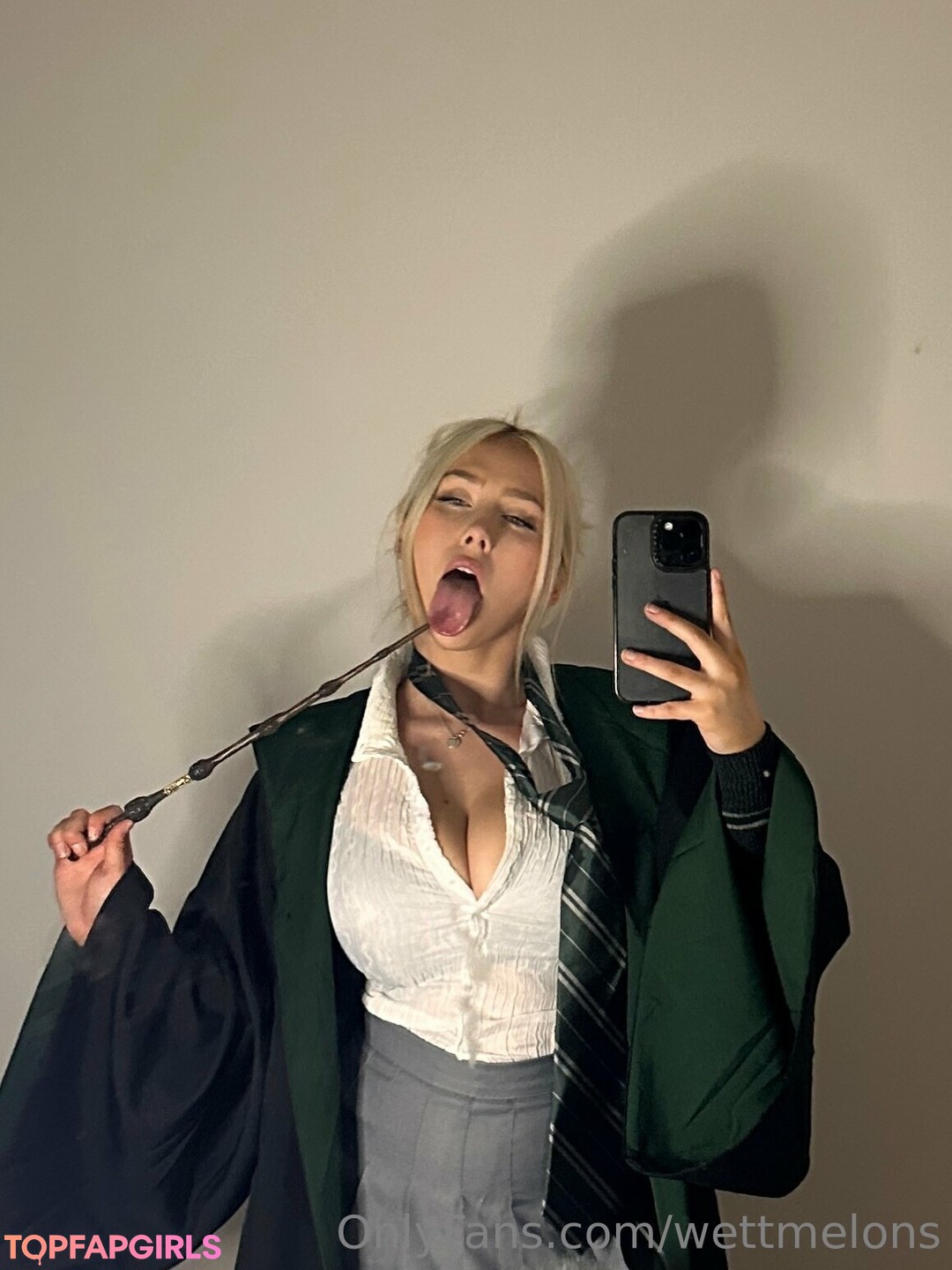 Naakte gelekte OnlyFans-foto van Wettmelons #2767