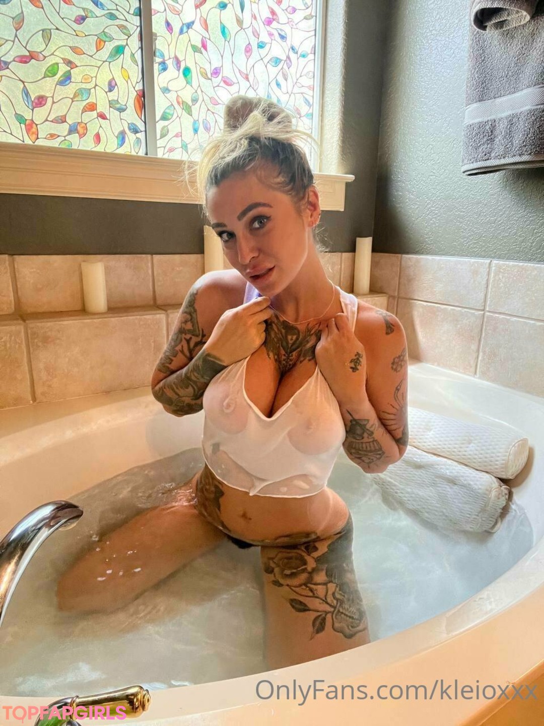 Naakte gelekte OnlyFans-foto van Kleio Valentien #1174