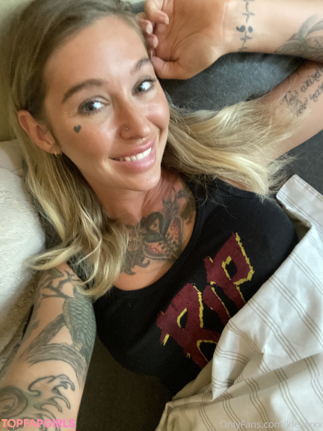 Naakte gelekte OnlyFans-foto van Kleio Valentien #175