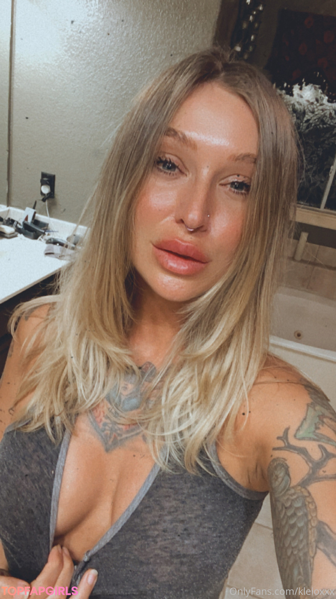 Naakte gelekte OnlyFans-foto van Kleio Valentien #64
