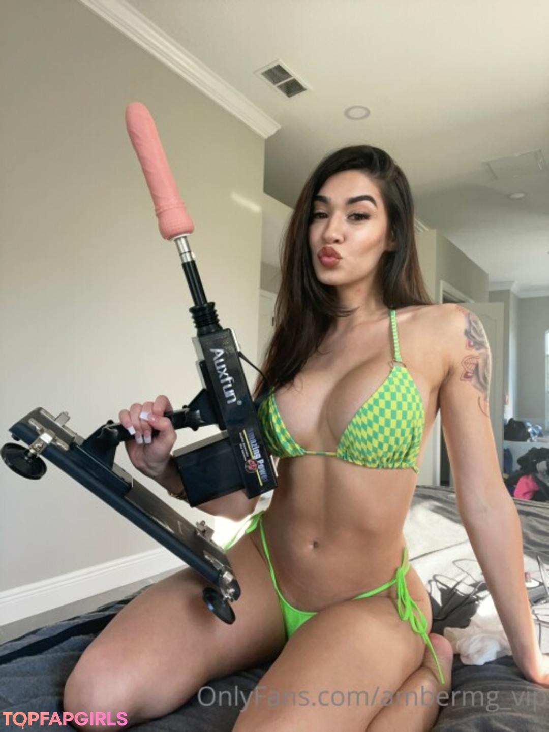 Naakte gelekte OnlyFans-foto van Amber Marie #741