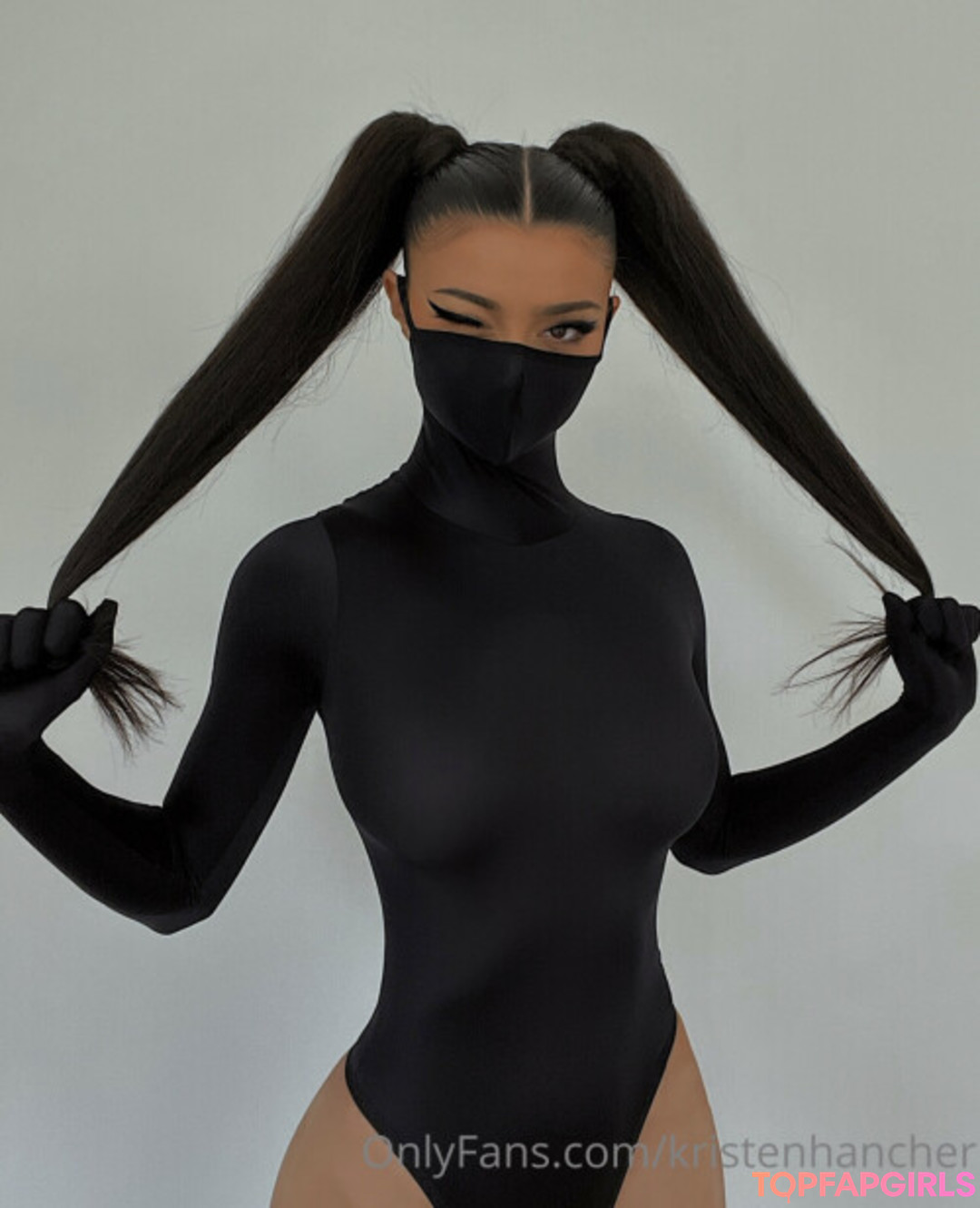 Naakte gelekte OnlyFans-foto van Kristen Hancher #121