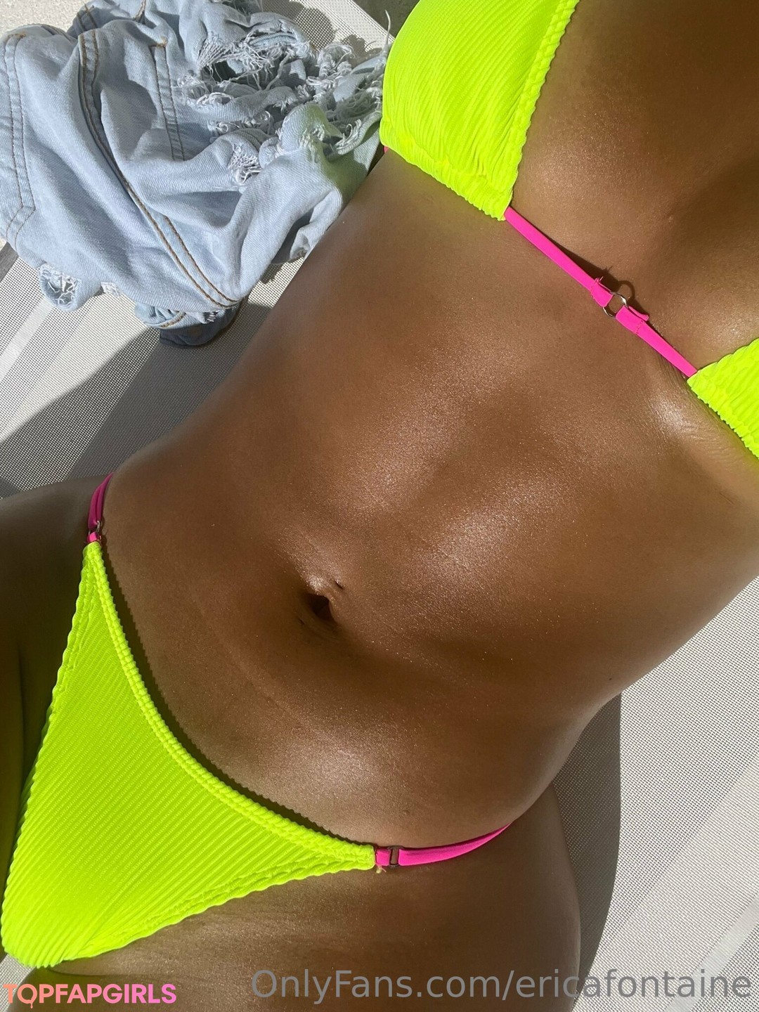 Naakte gelekte OnlyFans-foto van Erica Fontaine #186