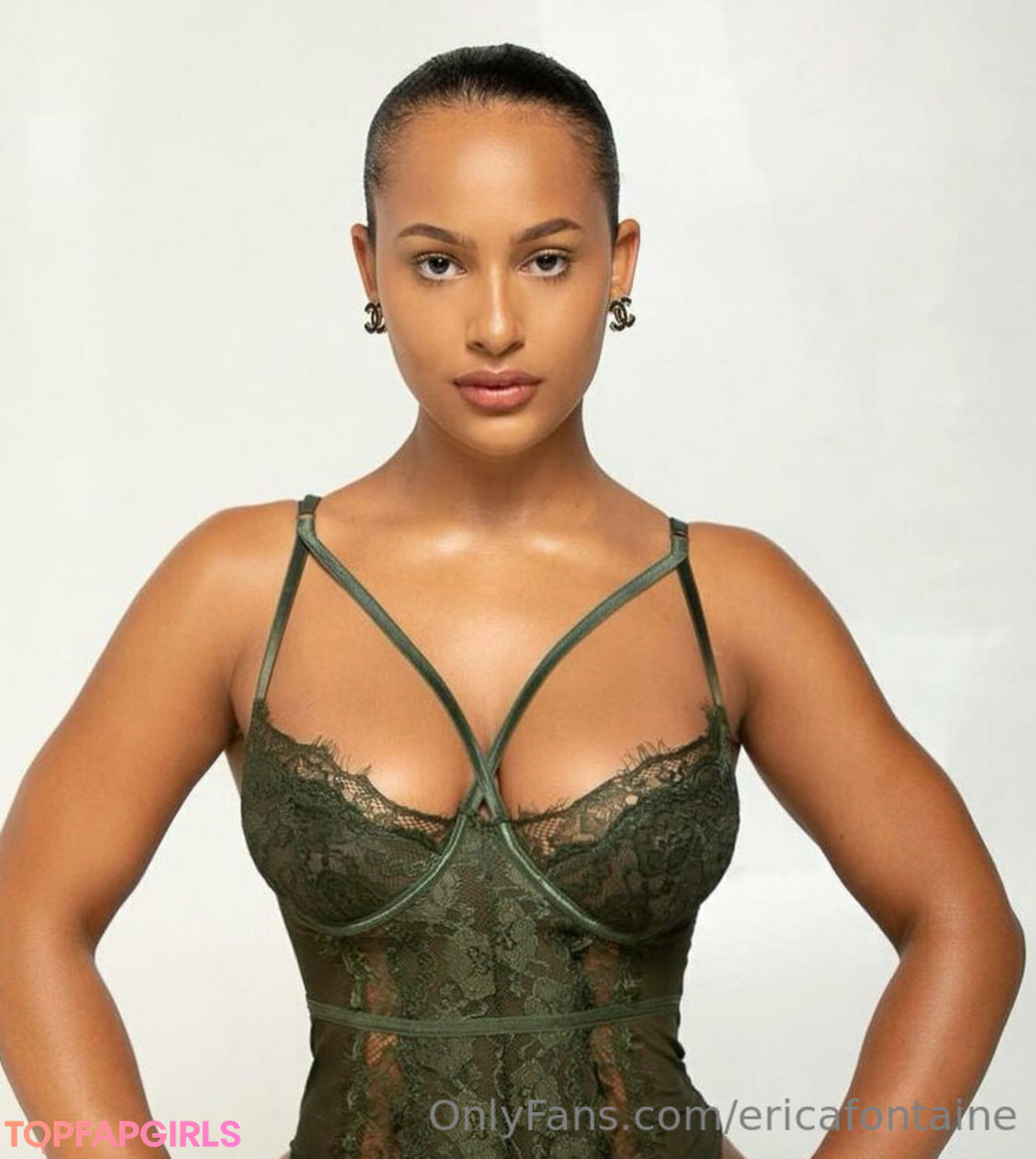 Naakte gelekte OnlyFans-foto van Erica Fontaine #300