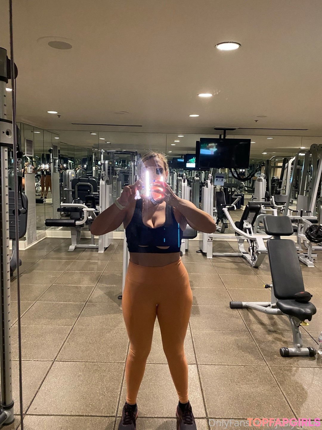 Naakte gelekte OnlyFans-foto van Joslyn Jane #1280