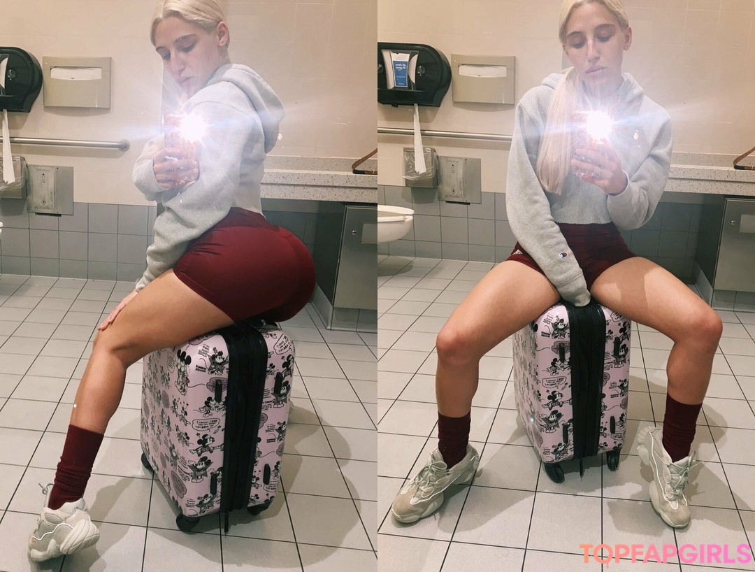 Naakte gelekte OnlyFans-foto van Abella Danger #1014