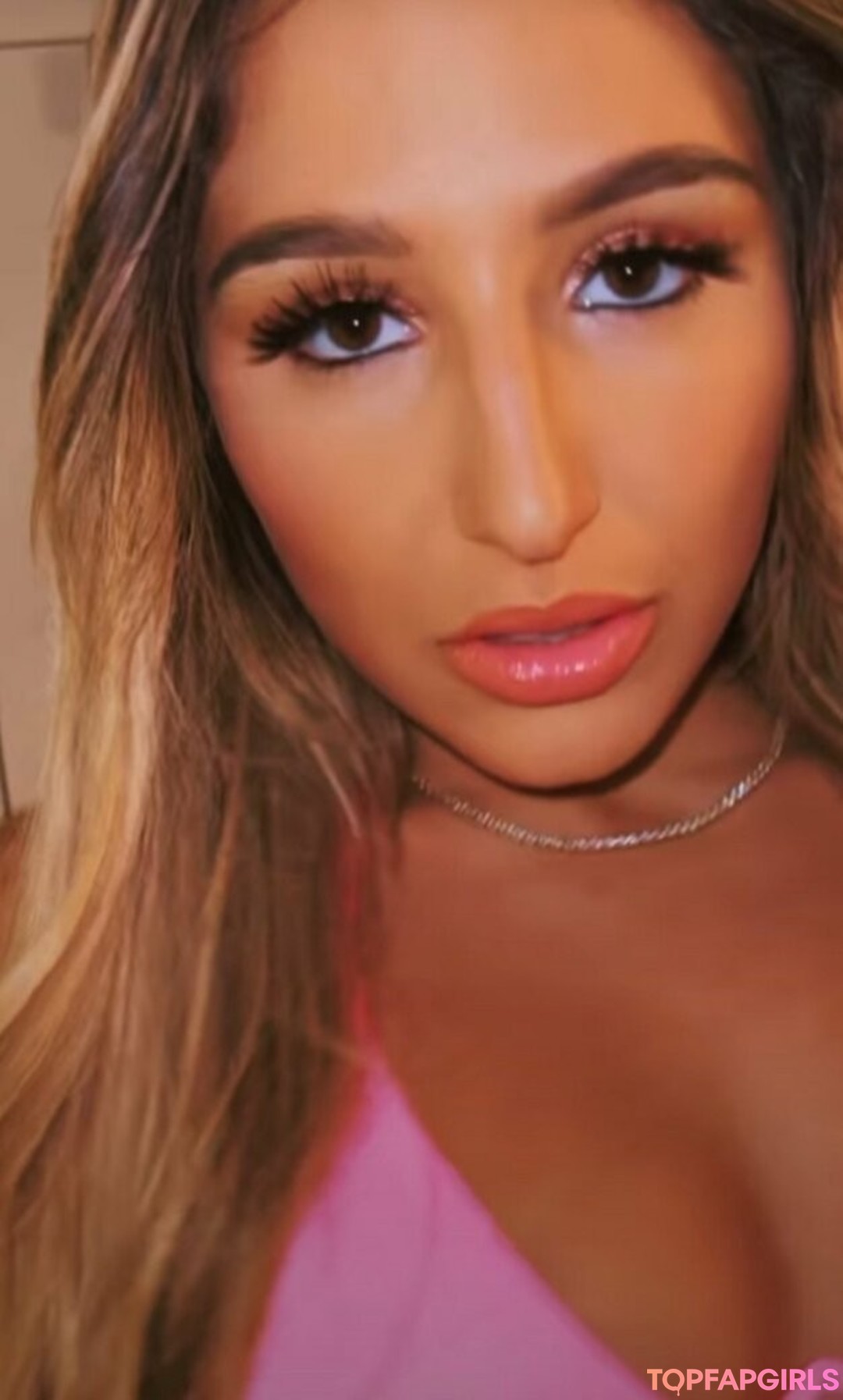 Naakte gelekte OnlyFans-foto van Abella Danger #1096
