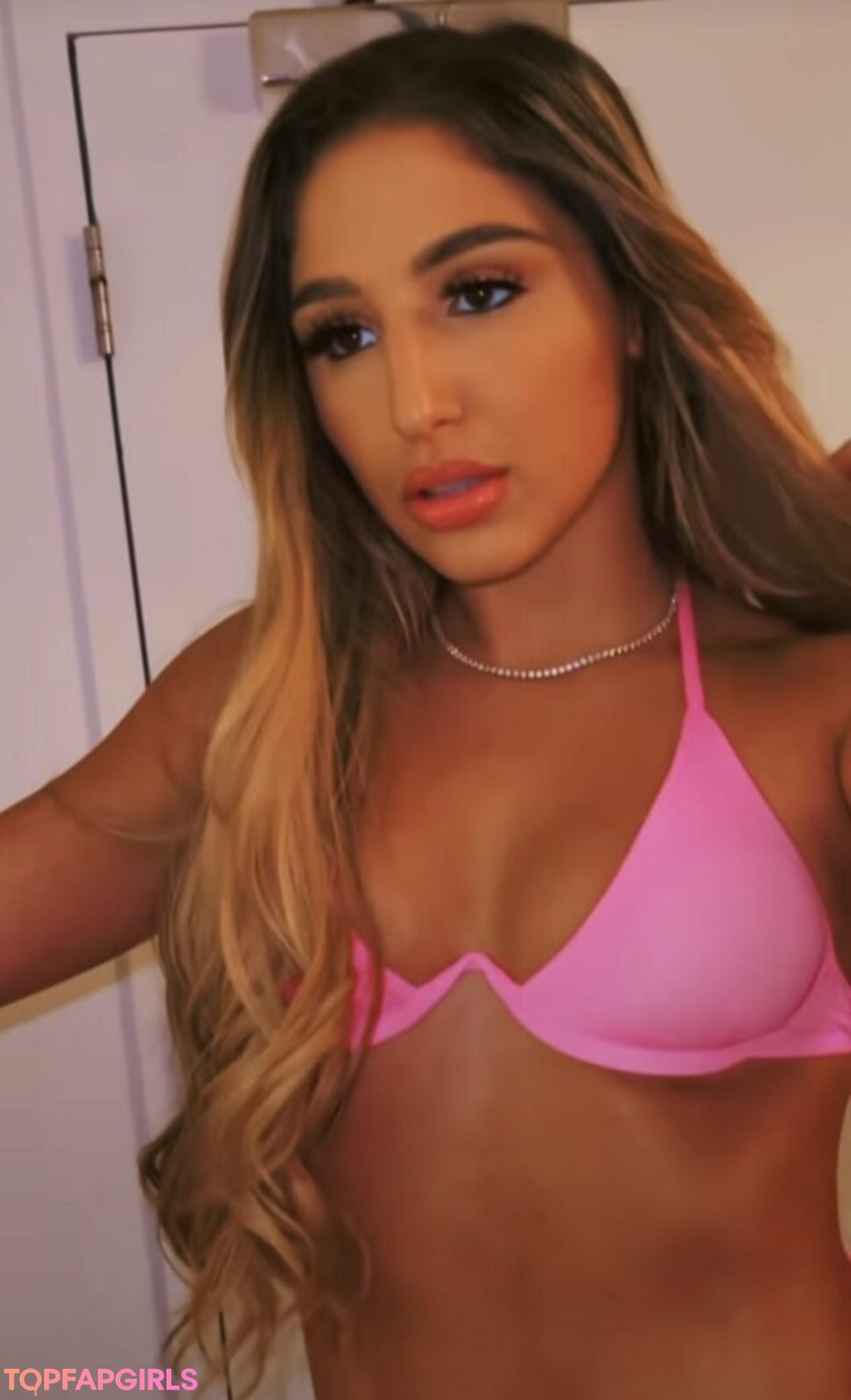 Naakte gelekte OnlyFans-foto van Abella Danger #1102