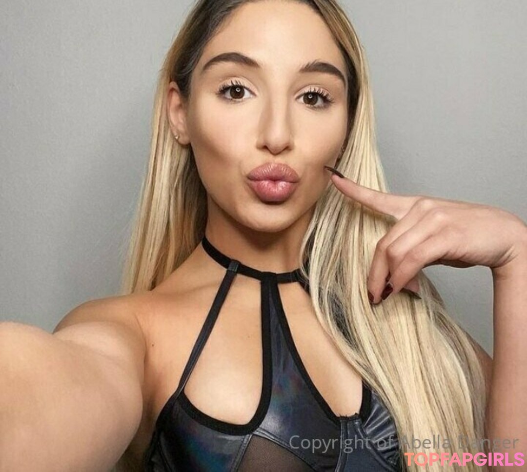 Naakte gelekte OnlyFans-foto van Abella Danger #994