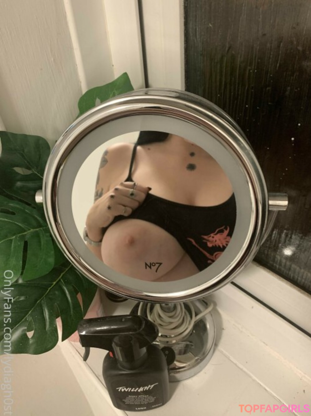 Naakte gelekte OnlyFans-foto van Lydia Ghost #432