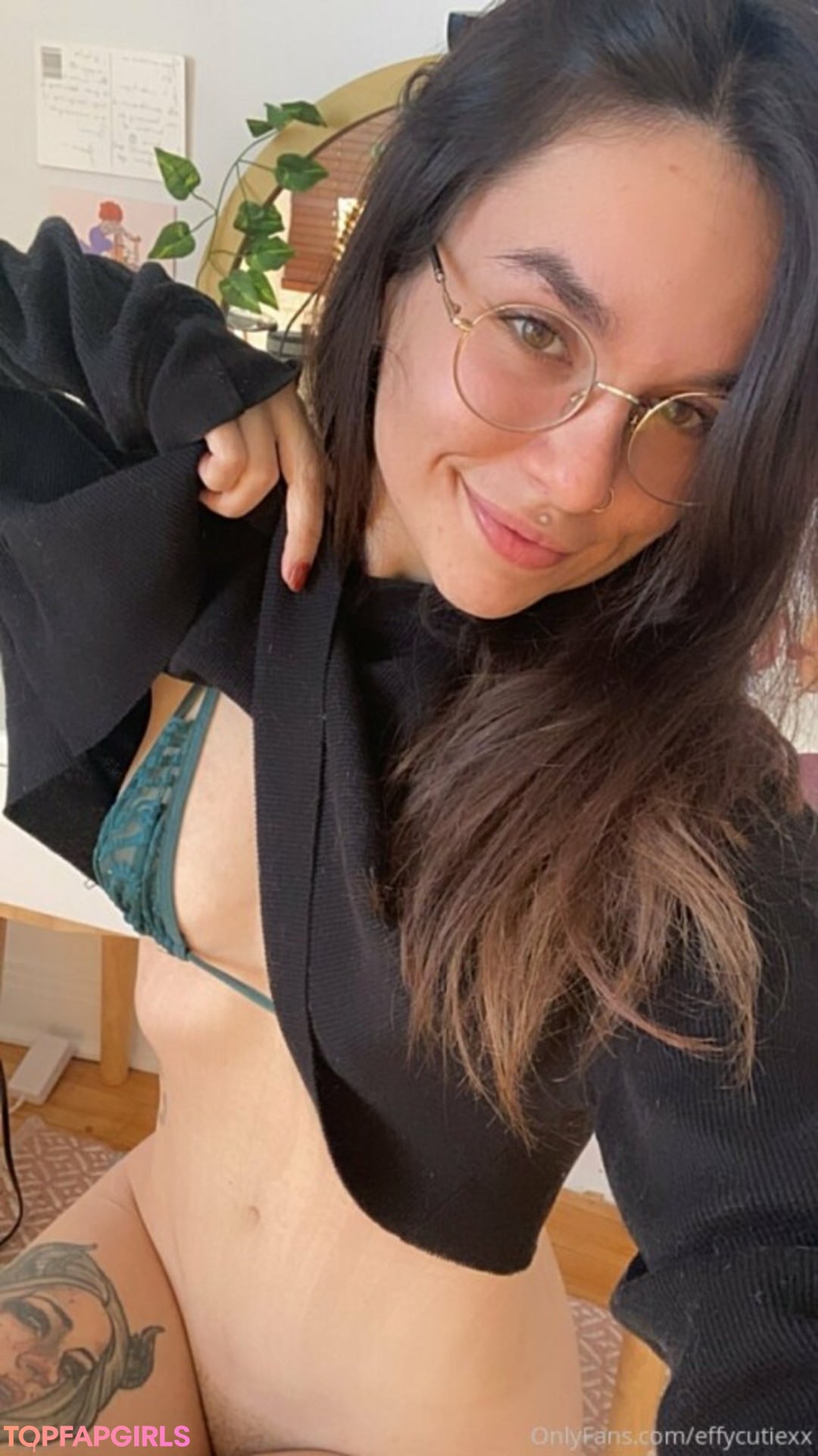 Naakte gelekte OnlyFans-foto van Effy Cutie #645
