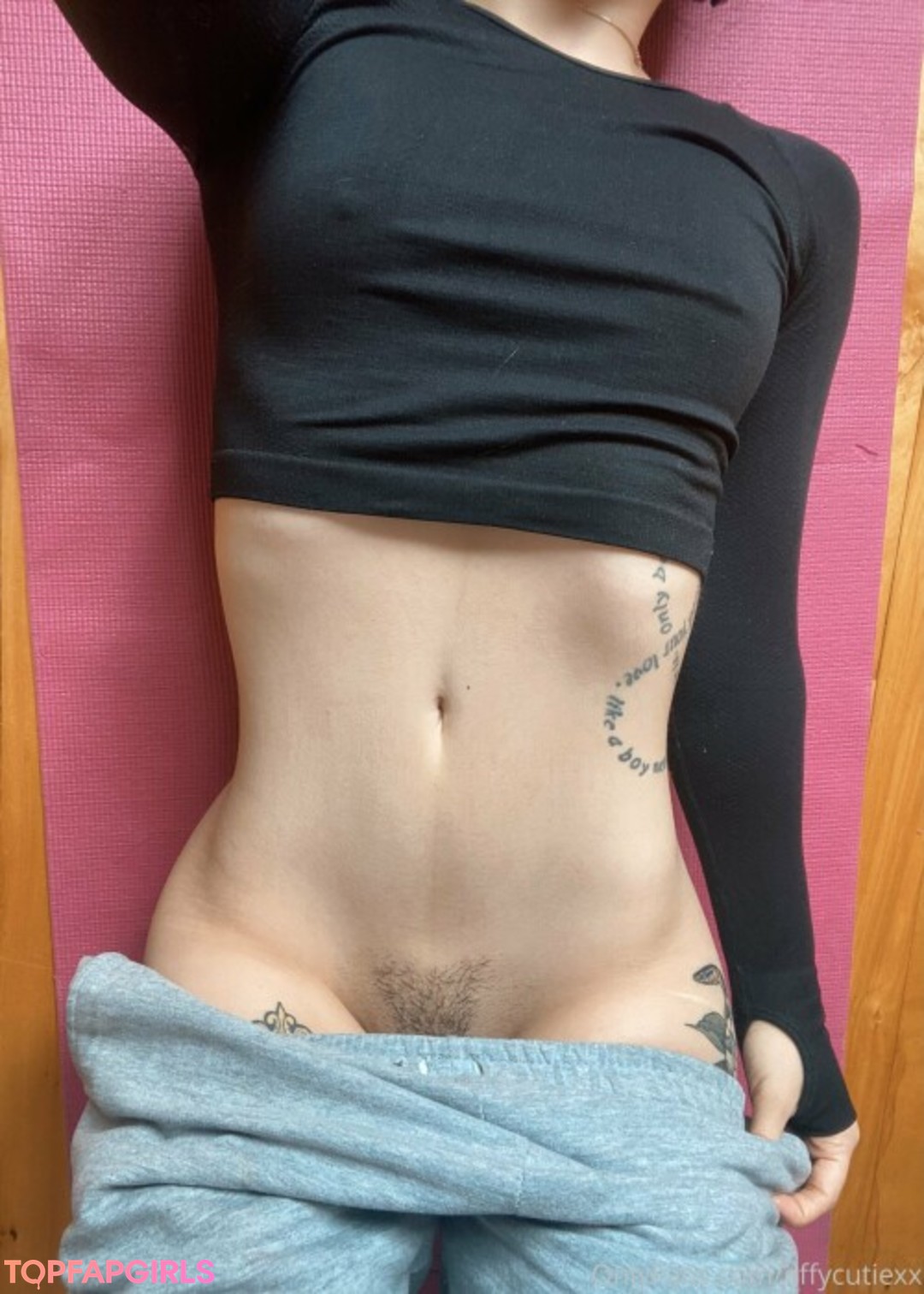 Naakte gelekte OnlyFans-foto van Effy Cutie #882