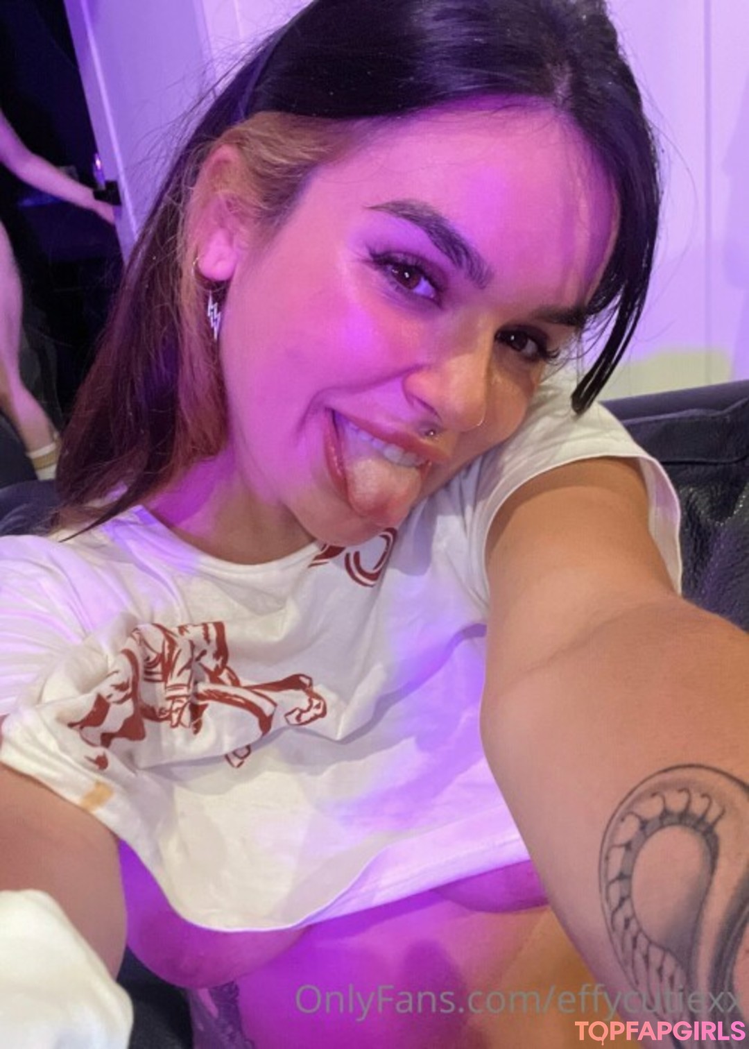 Naakte gelekte OnlyFans-foto van Effy Cutie #359