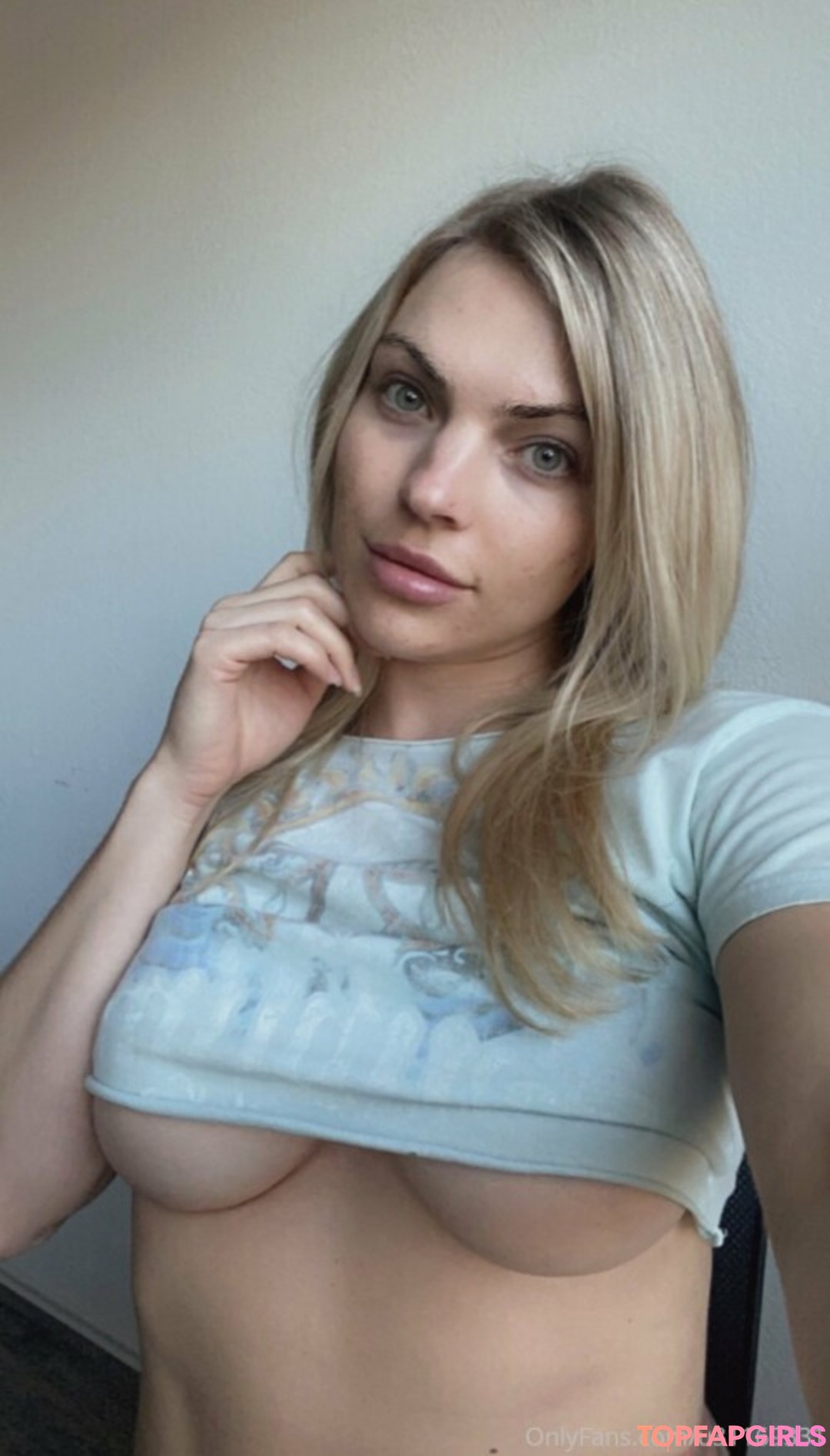 Naakte gelekte OnlyFans-foto van Kristin Elise #243