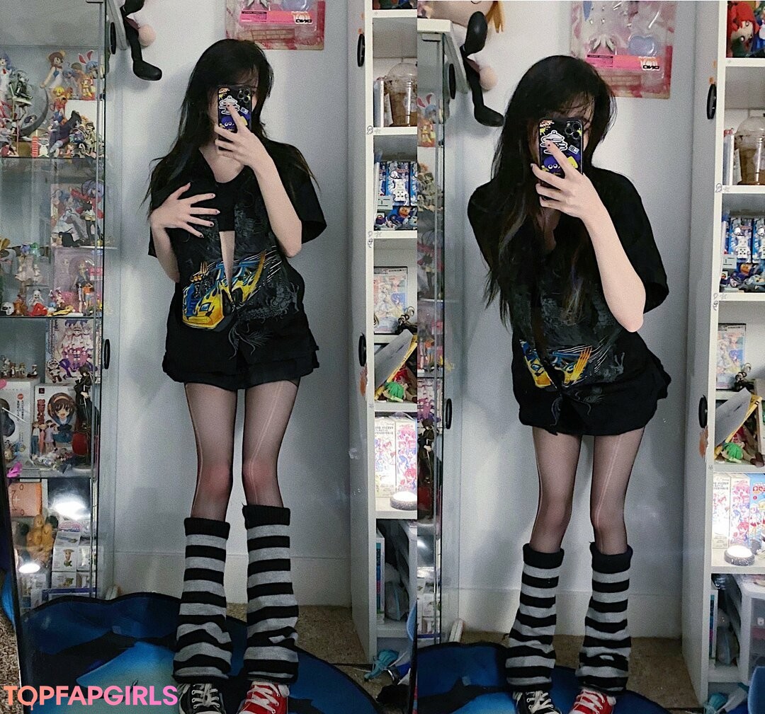 Naakte gelekte OnlyFans-foto van Booplesnoot #691