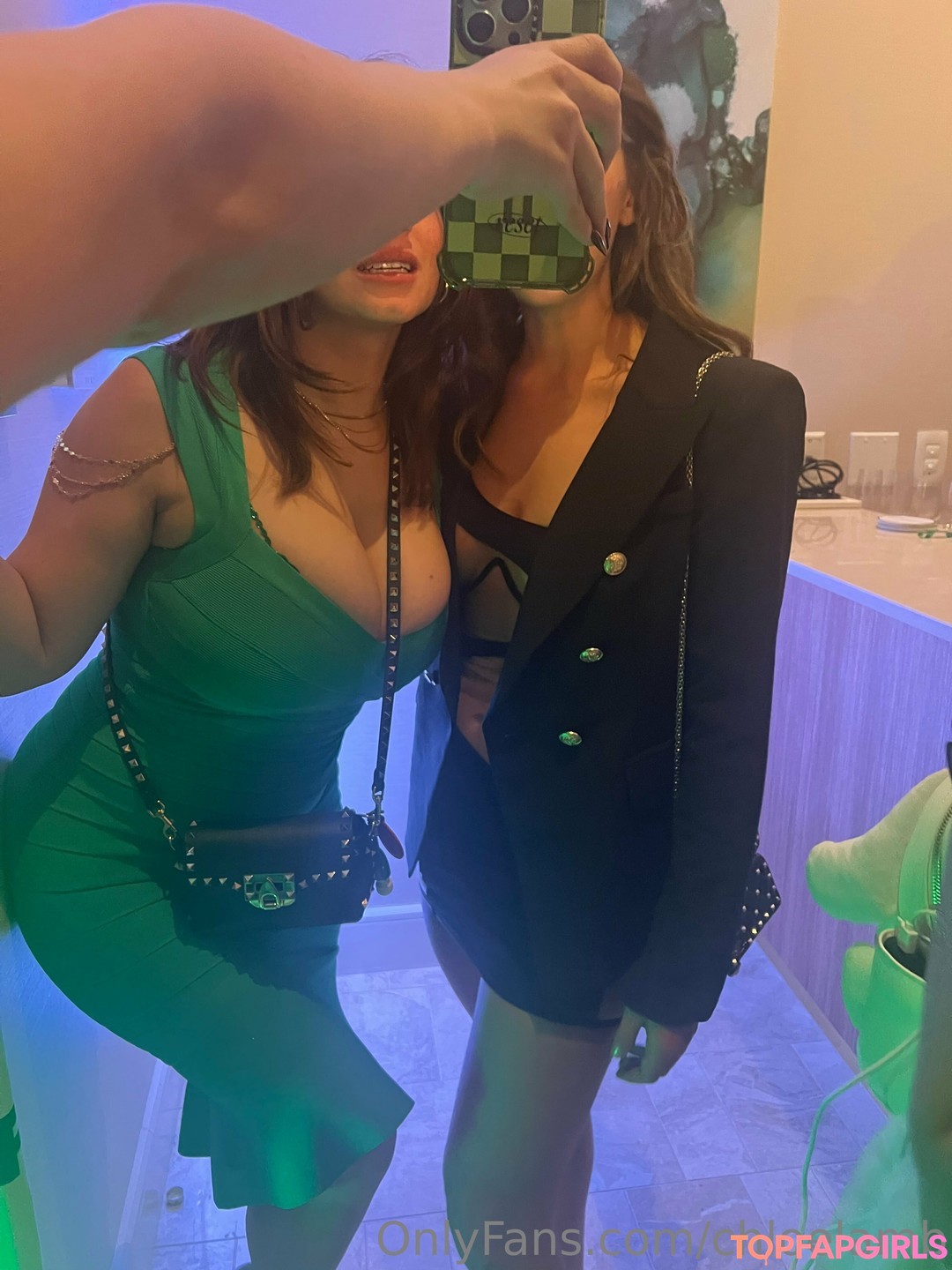 Naakte gelekte OnlyFans-foto van Chloe Lamb #171