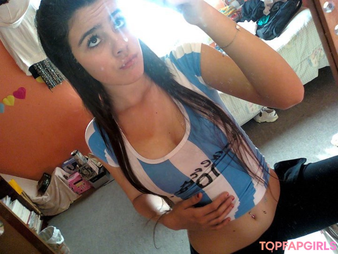 Naakte gelekte OnlyFans-foto van Florencia Provenzano #299