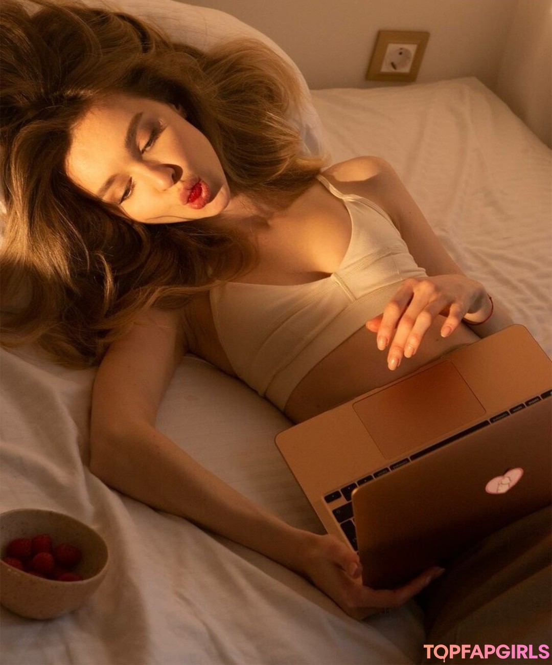 Naakte gelekte OnlyFans-foto van Anna Tsaralunga #1309