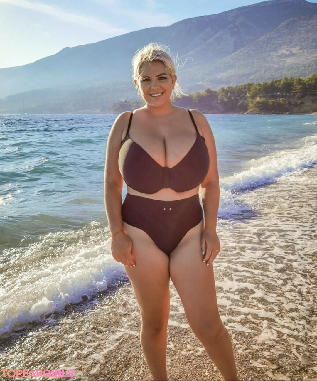 Naakte gelekte OnlyFans-foto van Ninaphoenix #521
