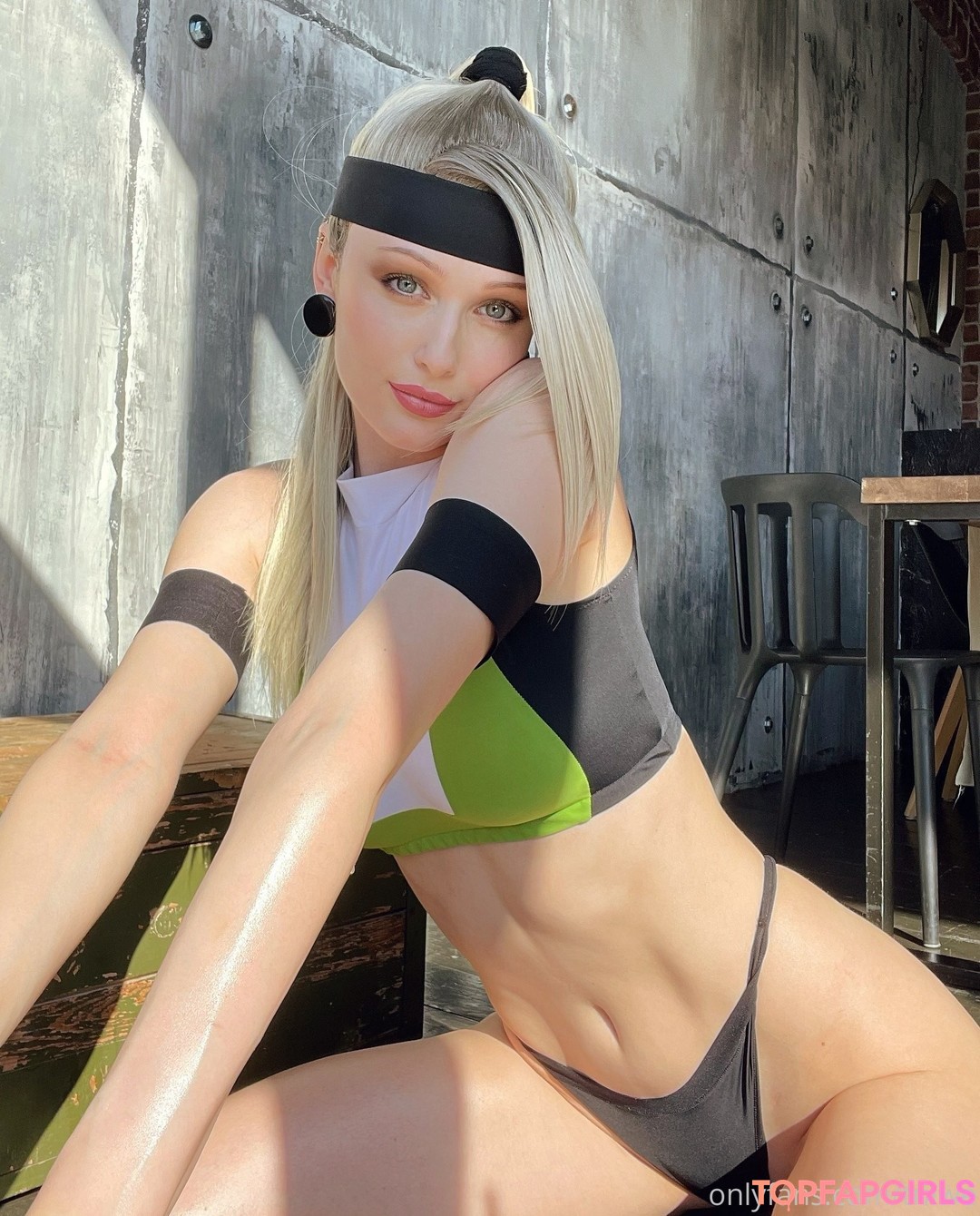 Naakte gelekte OnlyFans-foto van Tniwe #398