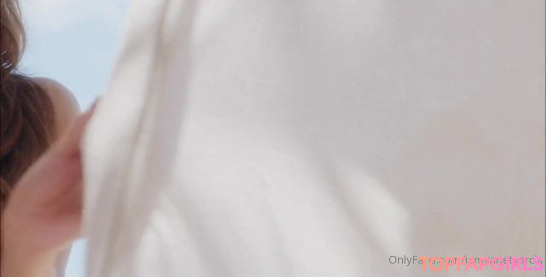 Naakte gelekte OnlyFans-foto van Yanet Garcia #1136