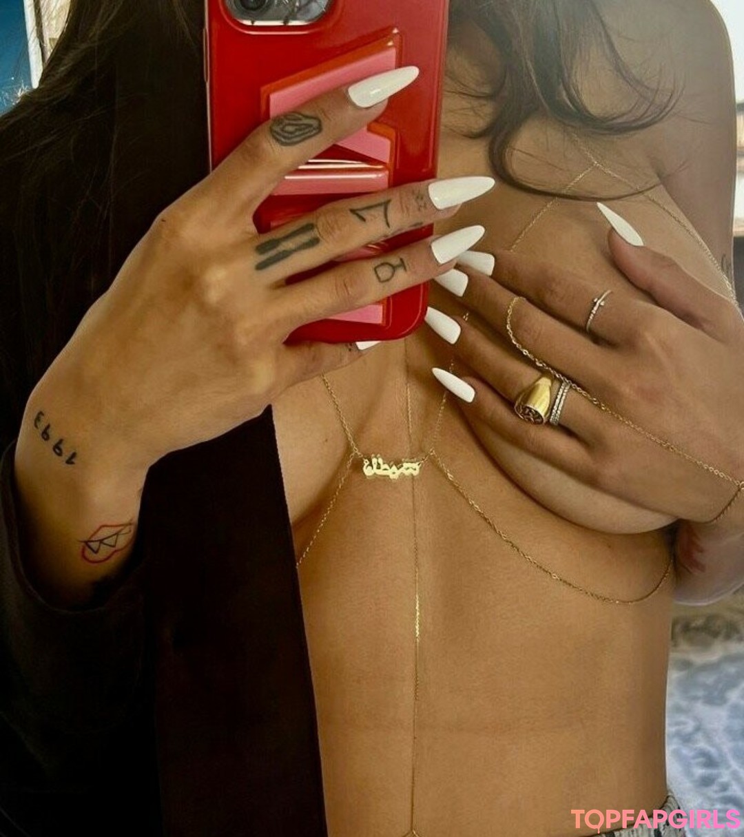 Naakte gelekte OnlyFans-foto van Mia Khalifa #1890