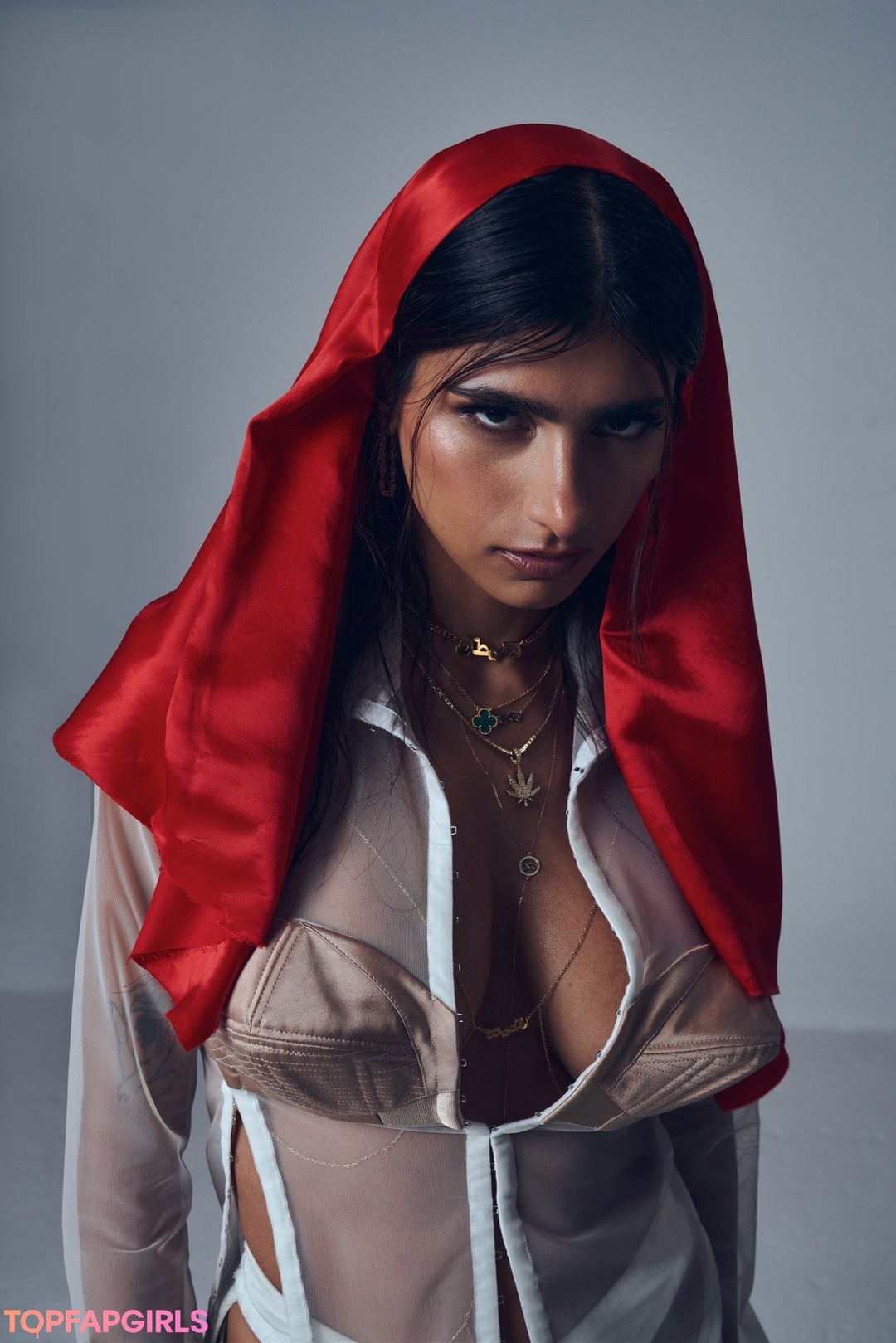 Naakte gelekte OnlyFans-foto van Mia Khalifa #2322